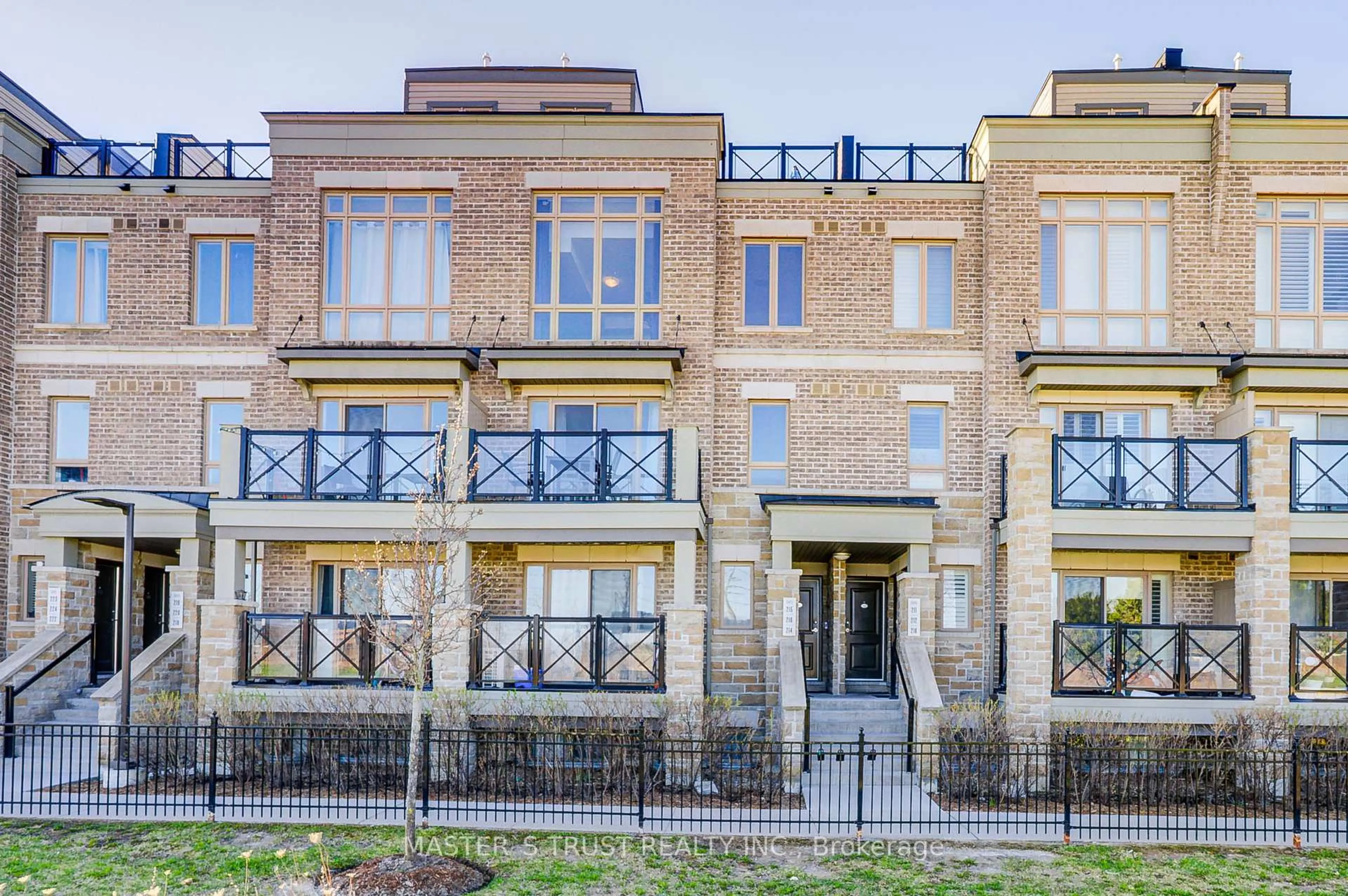 Home with brick exterior material, building for 10 Dunsheath Way #215, Markham Ontario L6B 1N3