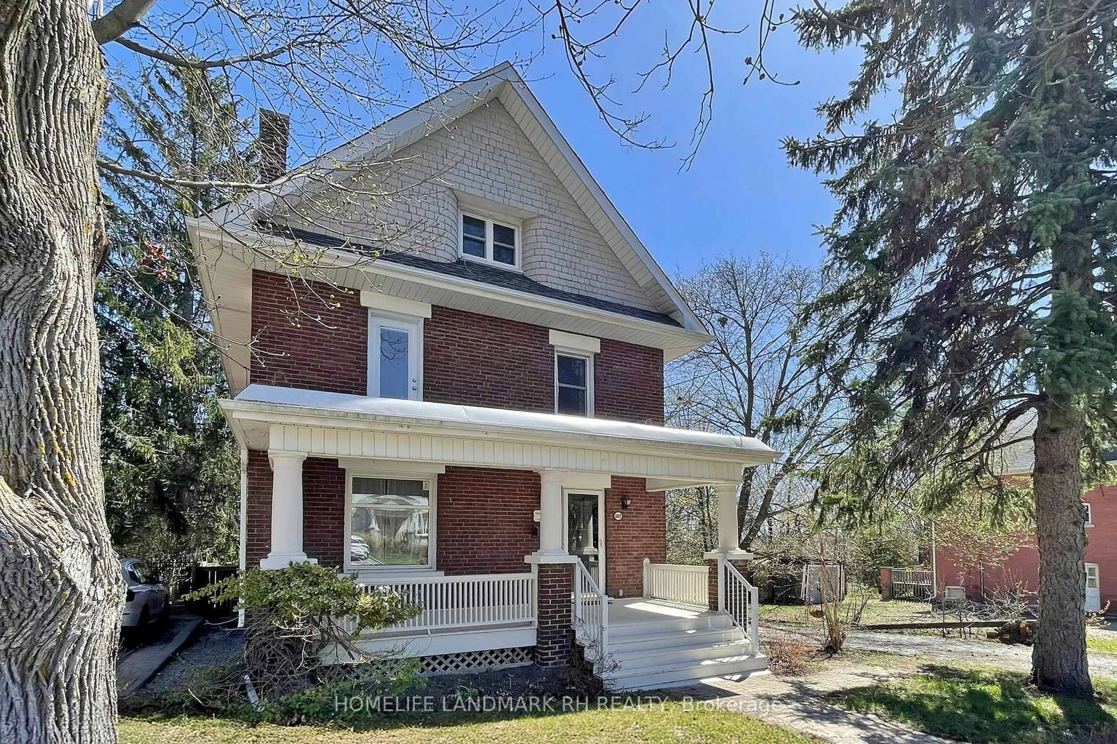 Home with brick exterior material, street for 107 Church St, Richmond Hill Ontario L4C 1W4