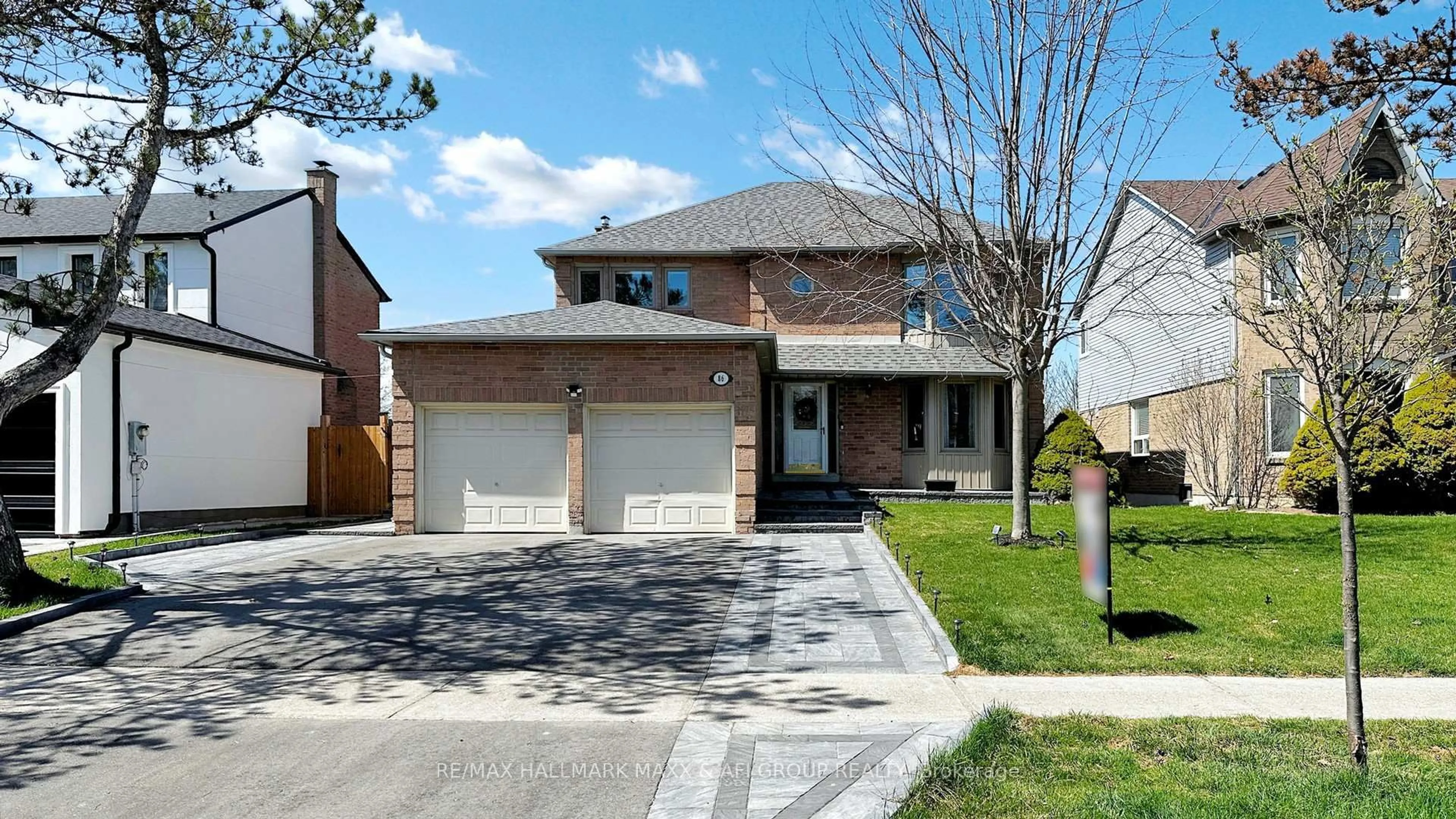 Home with brick exterior material, street for 86 Tamarac Tr, Aurora Ontario L4G 5S1