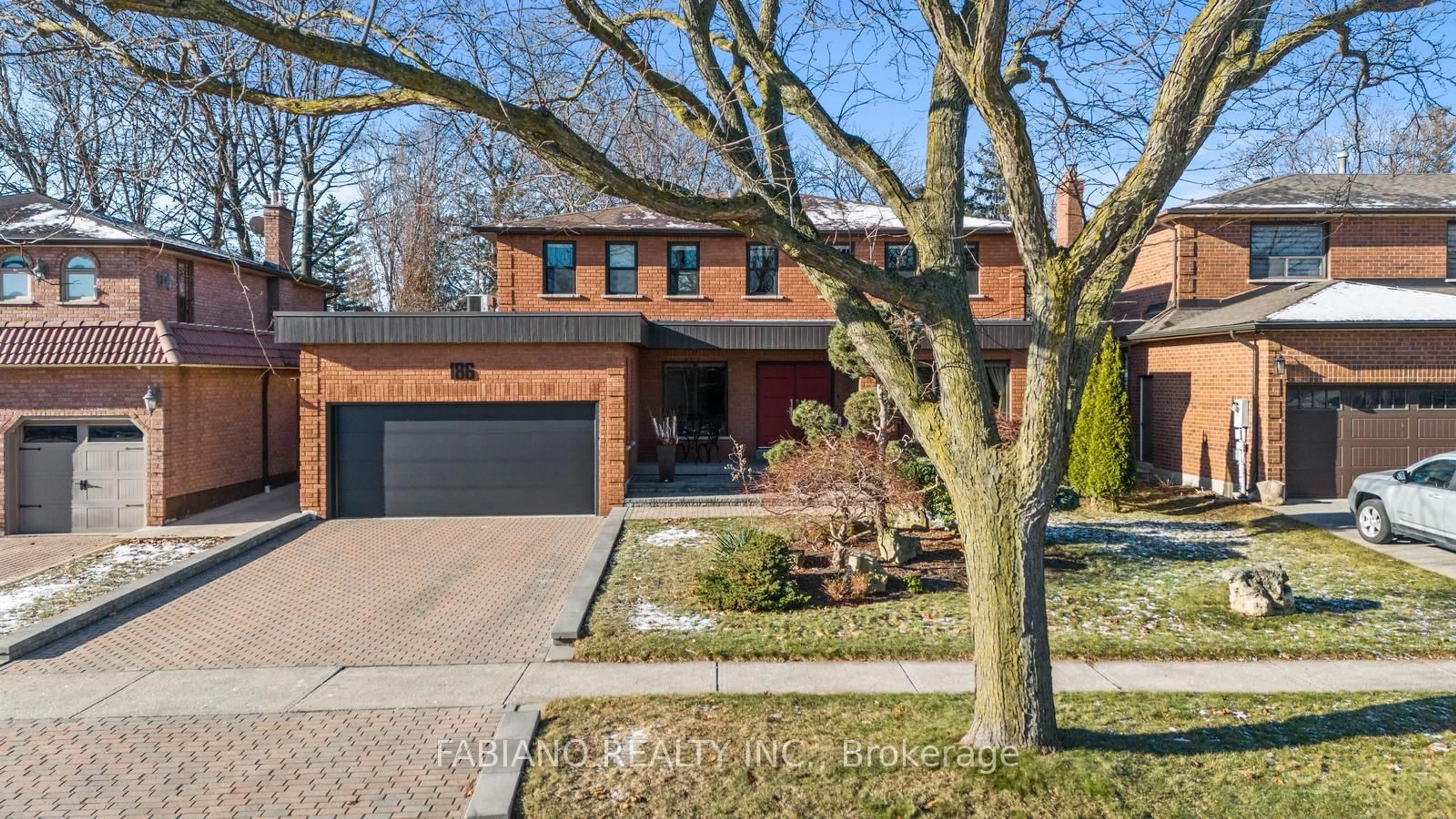 Home with brick exterior material, street for 186 Wigwoss Dr, Vaughan Ontario L4L 4H2