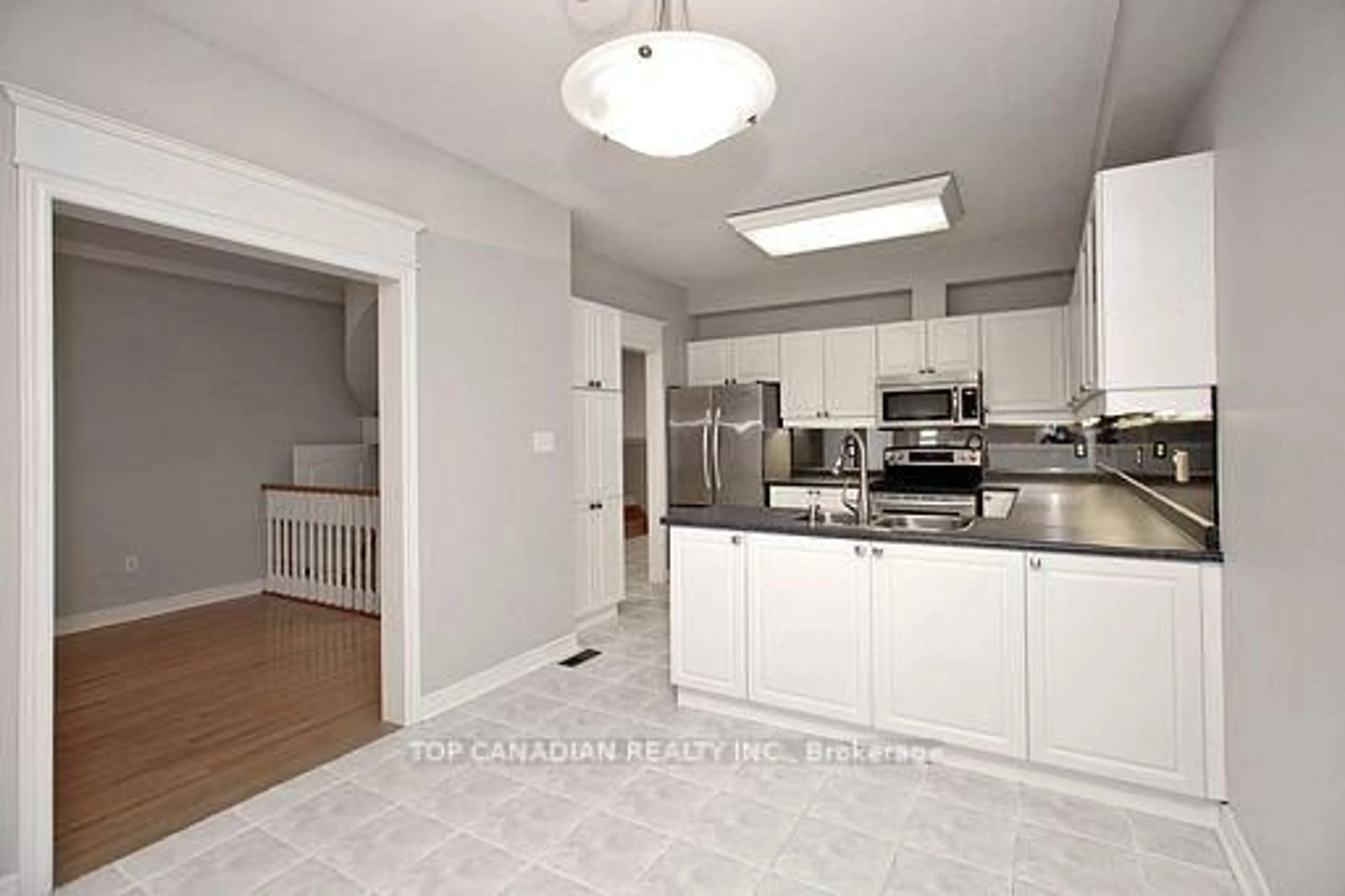 Unknown for 255 Shaftsbury Ave #27, Richmond Hill Ontario L4C 0L9