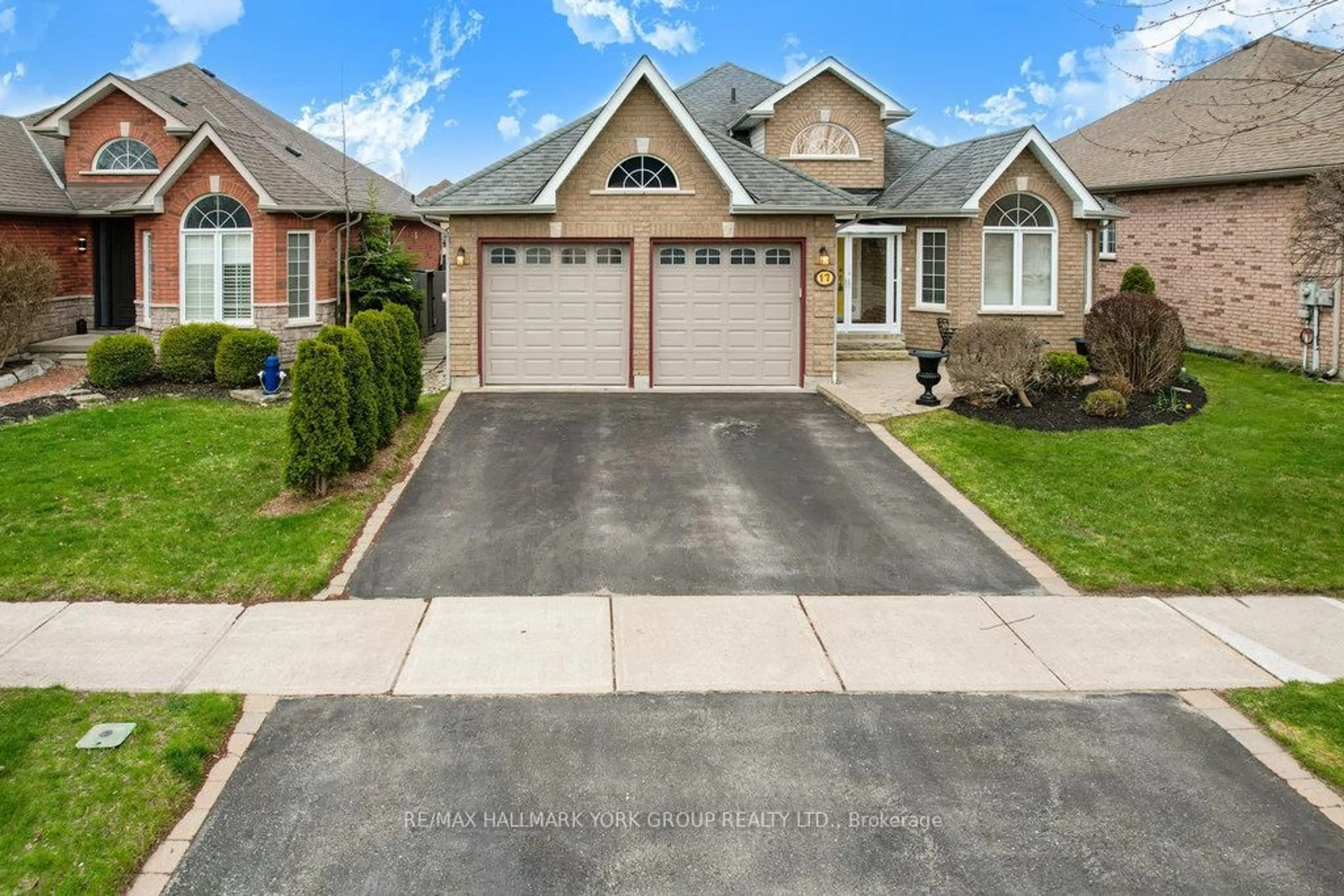 Unknown for 17 Ivygreen Rd, Georgina Ontario L4P 4B7