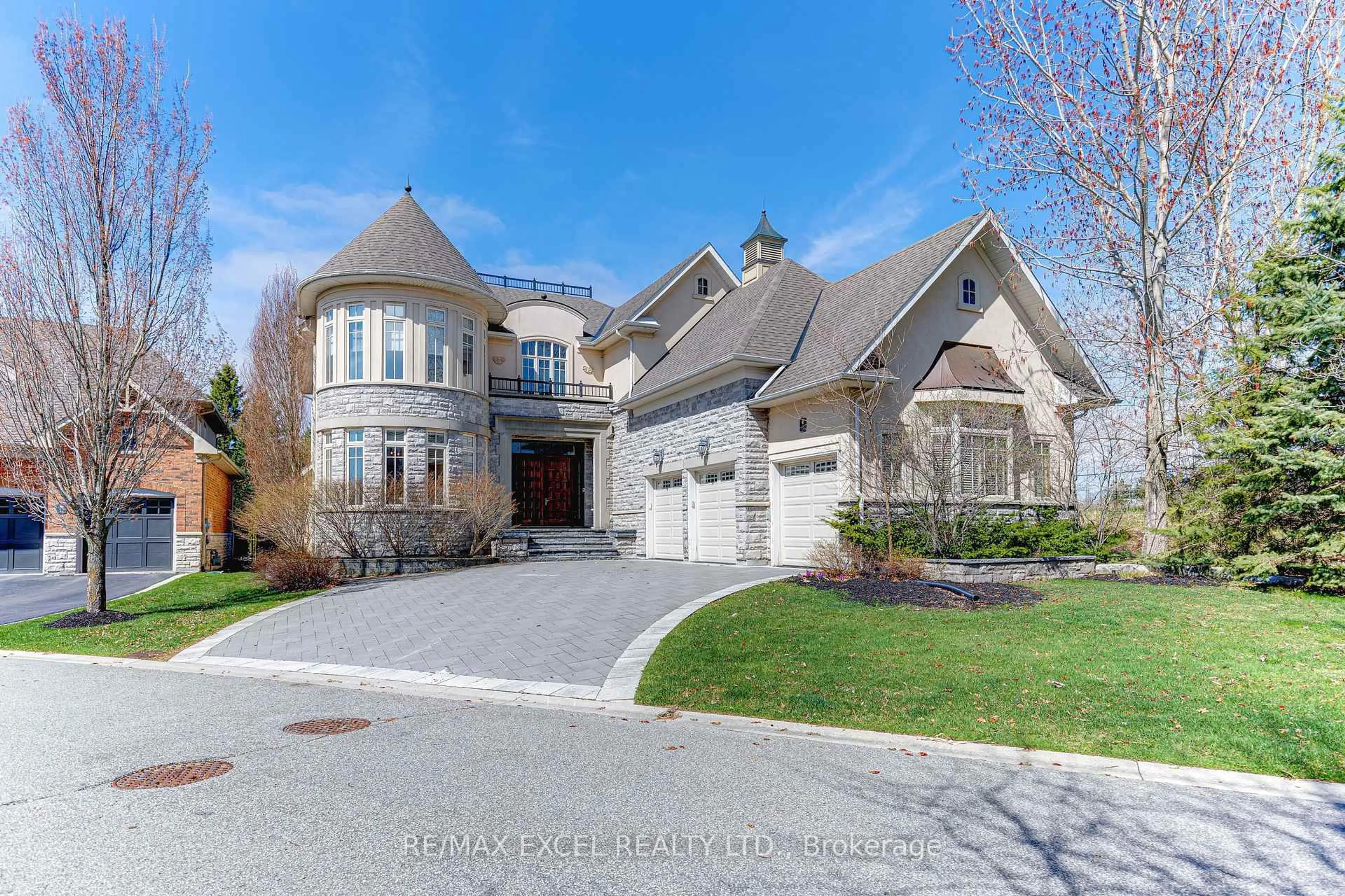 Home with brick exterior material, street for 8 Country Club Dr, King Ontario L7B 1M5