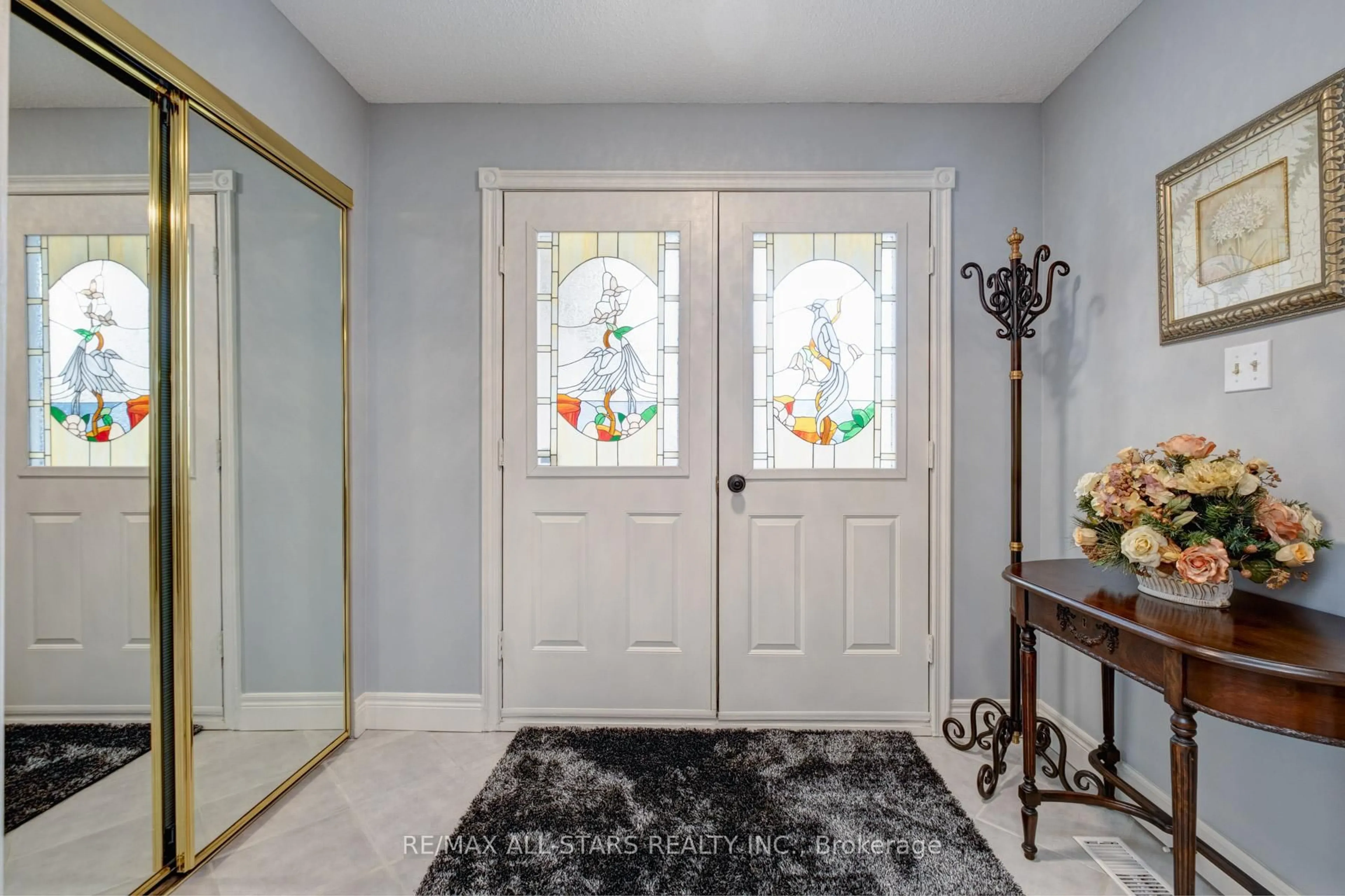 Indoor entryway for 40 Eastwood Cres, Markham Ontario L3P 5Z7