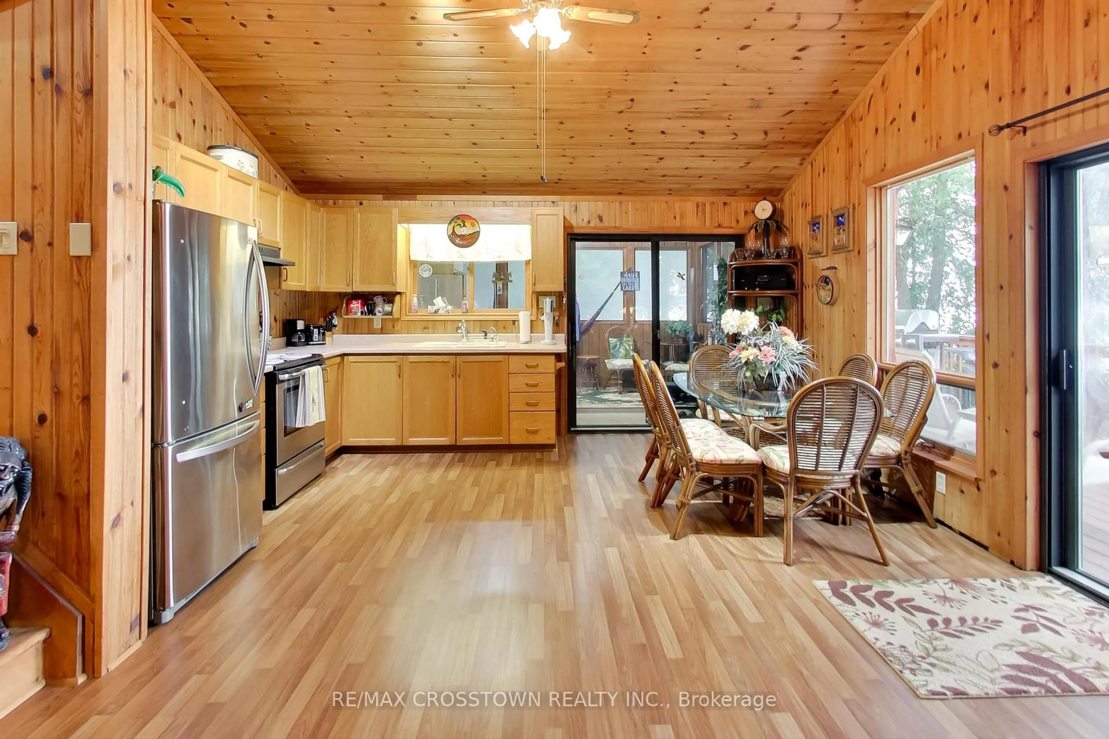 Open concept kitchen, wood/laminate floor for 344 Loon Rd, Georgina Islands Ontario L0E 1R0