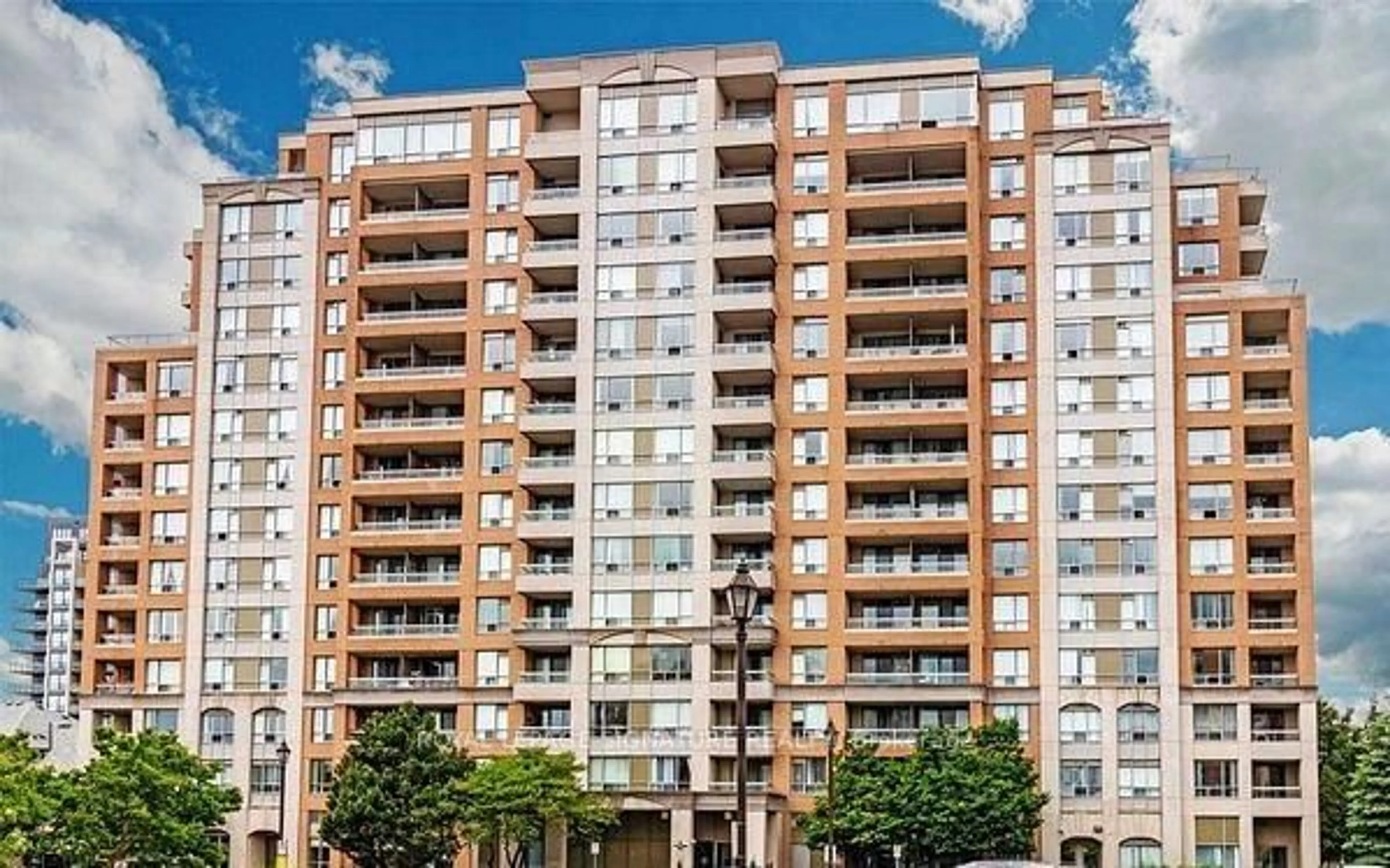 Unknown for 9 Northern Heights Dr #413, Richmond Hill Ontario L4B 4M5