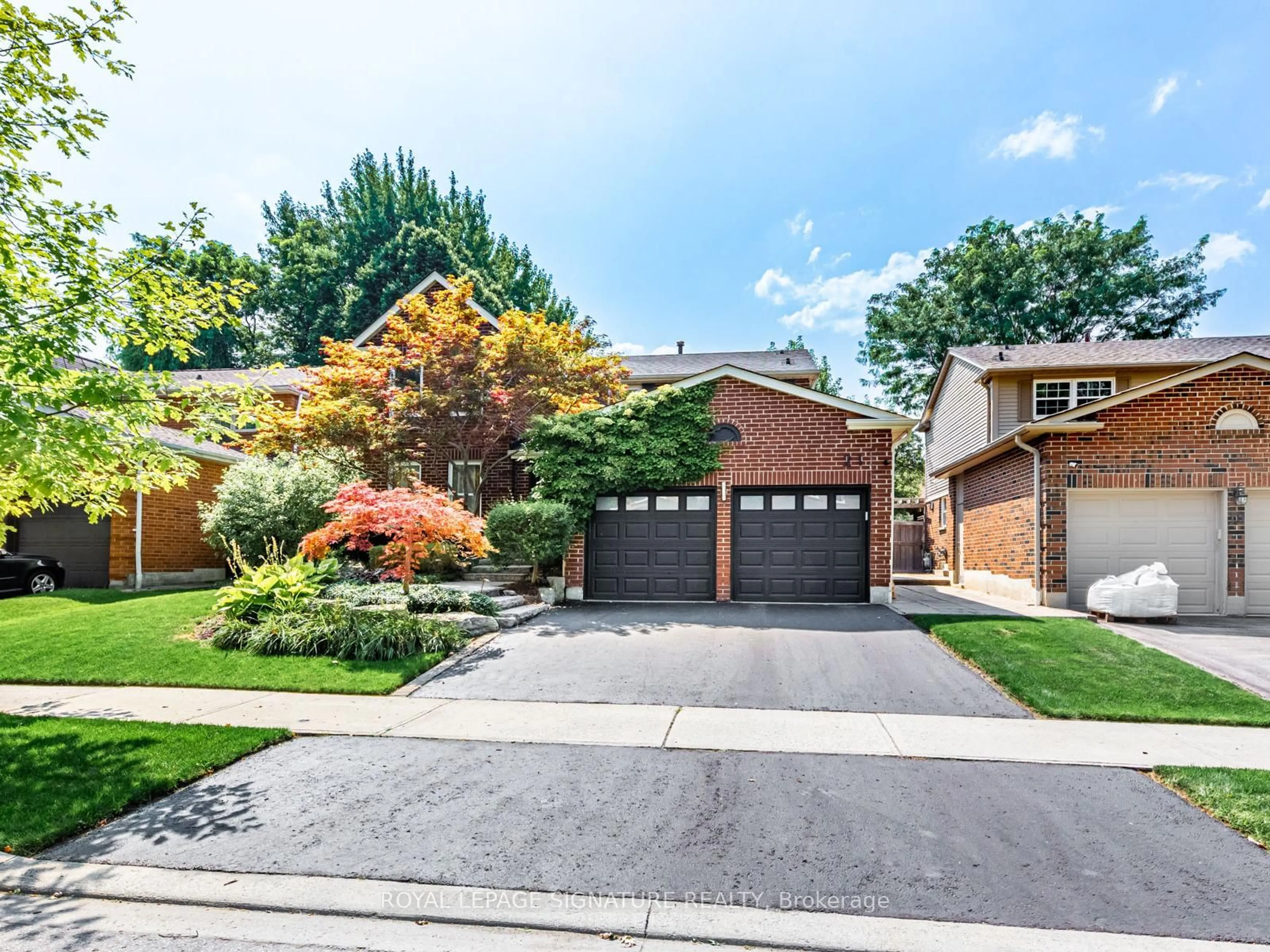 Home with brick exterior material, street for 21 Emeline Cres, Markham Ontario L3P 4G2