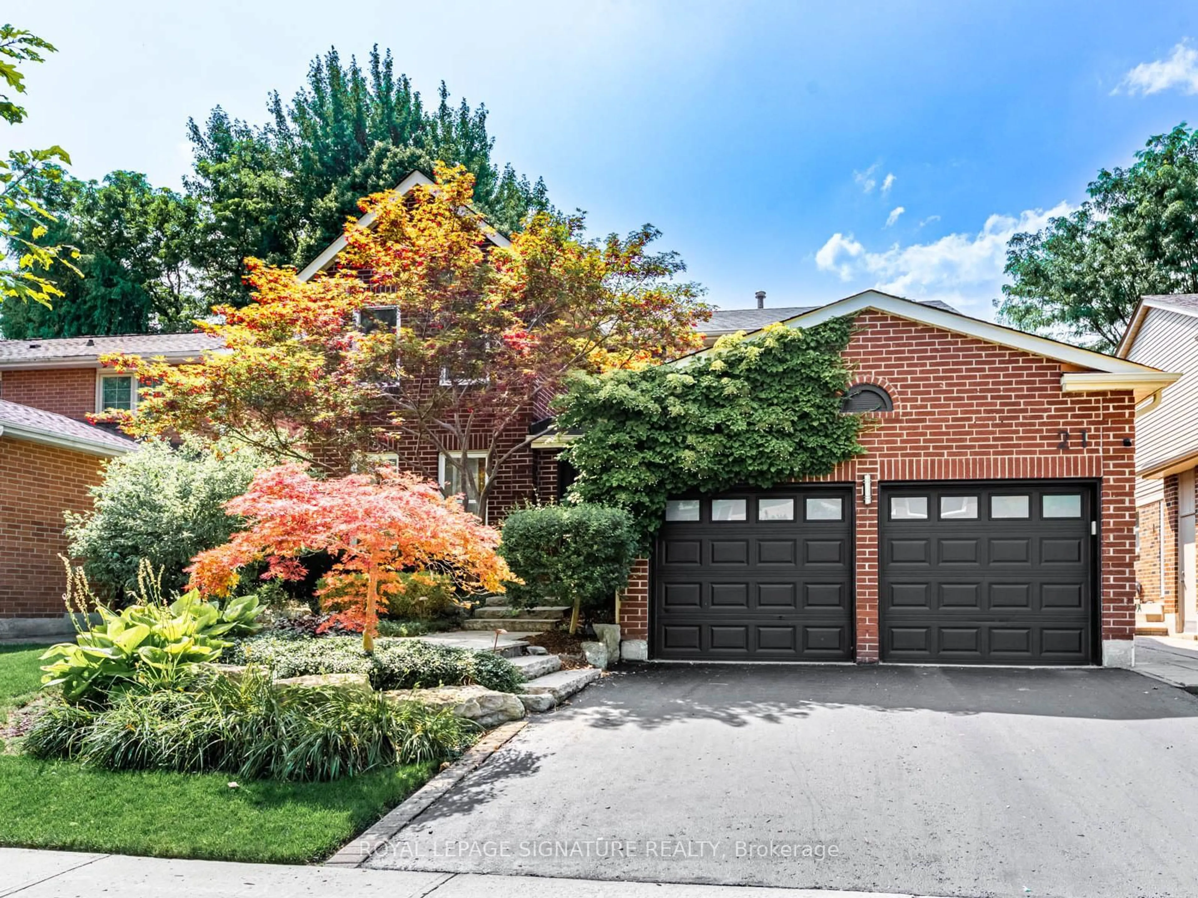 Home with brick exterior material, street for 21 Emeline Cres, Markham Ontario L3P 4G2