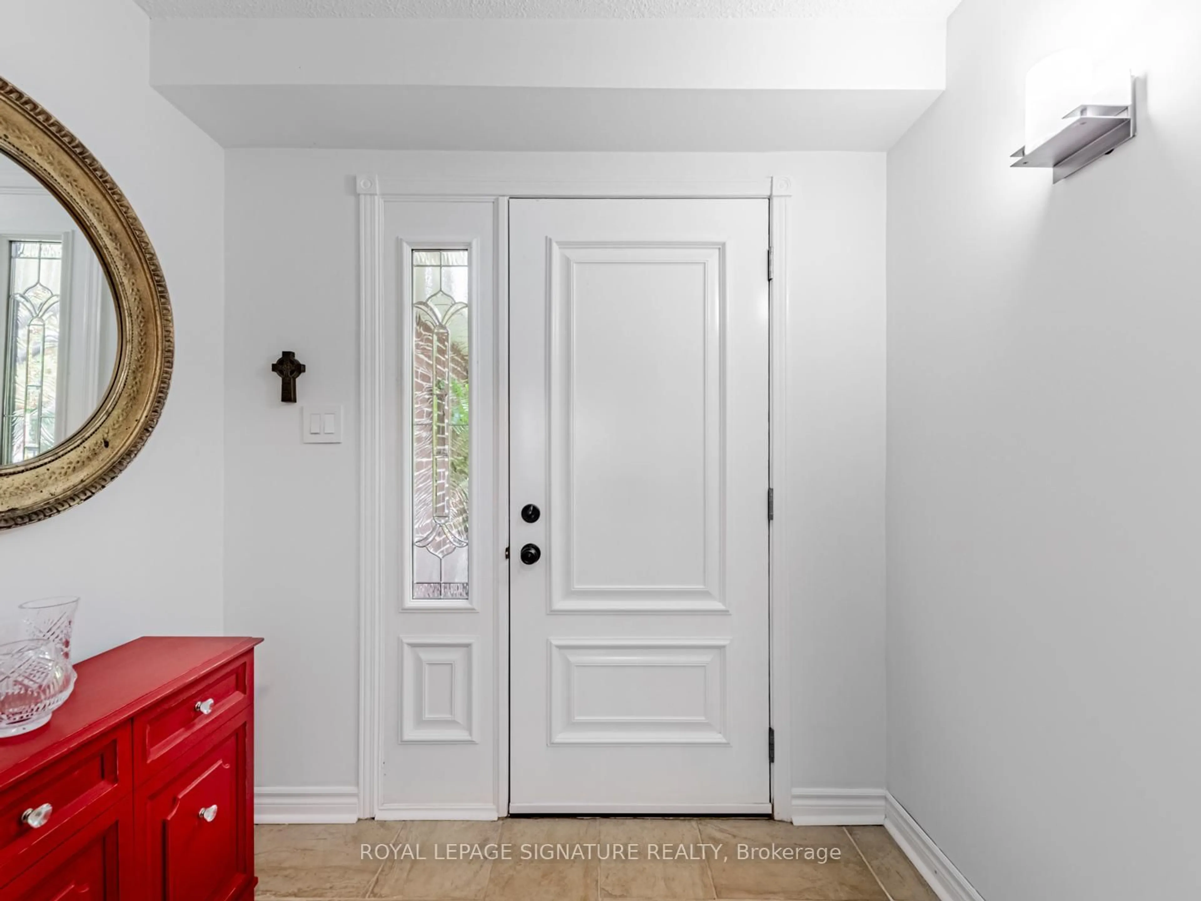 Indoor entryway for 21 Emeline Cres, Markham Ontario L3P 4G2
