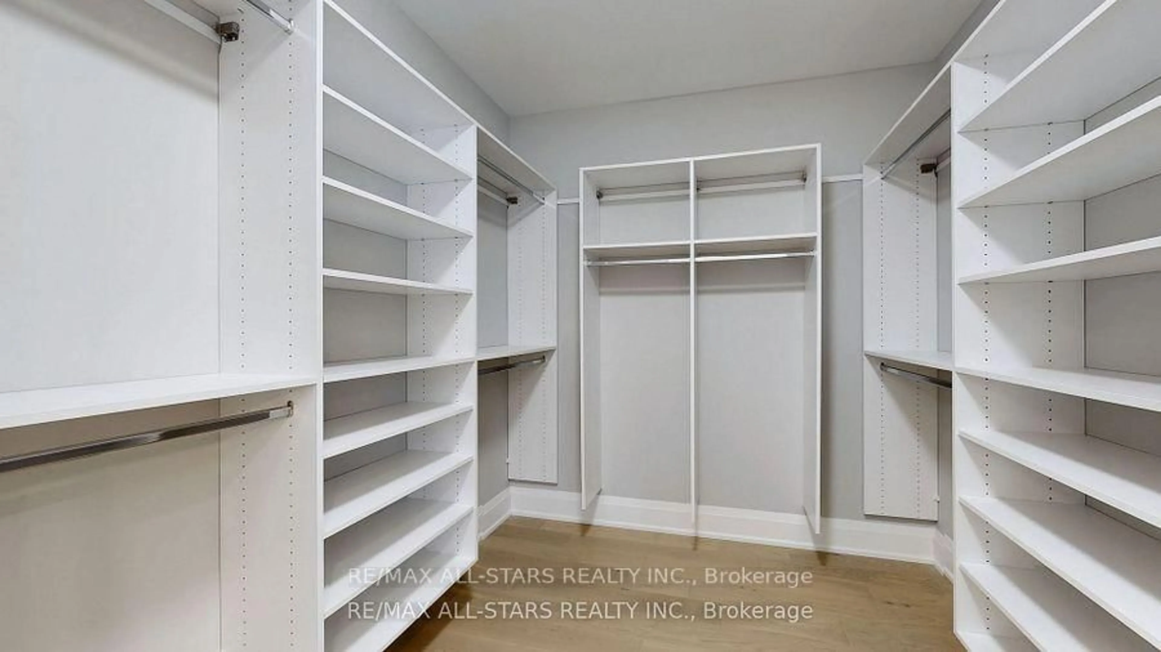 Storage room or clothes room or walk-in closet for 75 Cemetery Rd, Uxbridge Ontario L9P 1R1