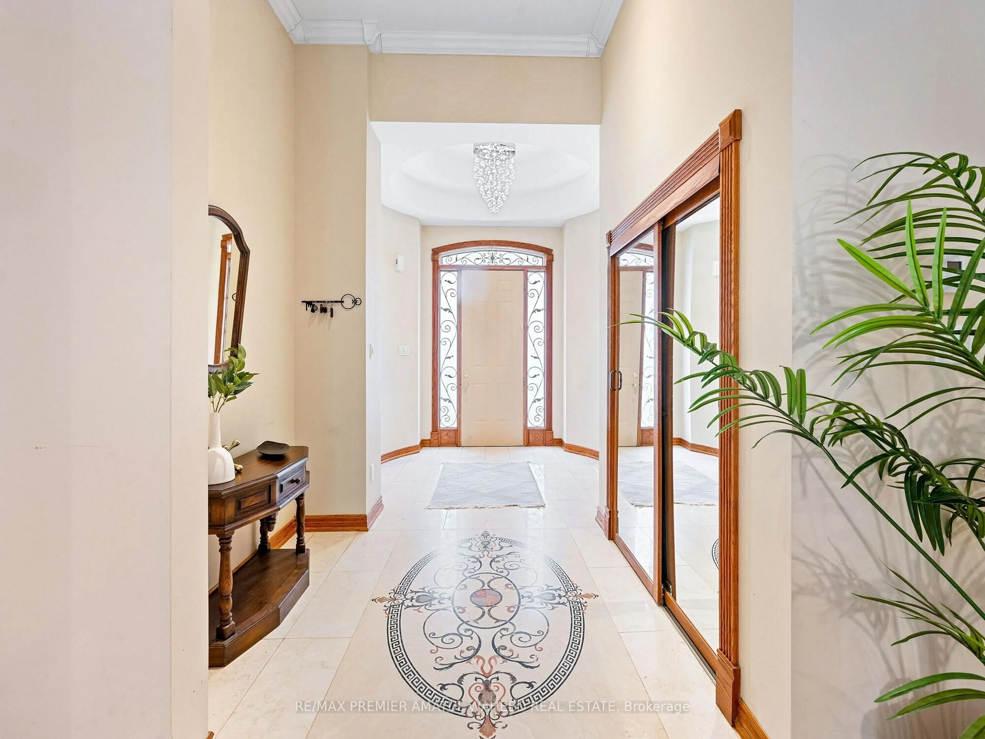 Indoor foyer for 96 Wardlaw Pl, Vaughan Ontario L4H 0Z8