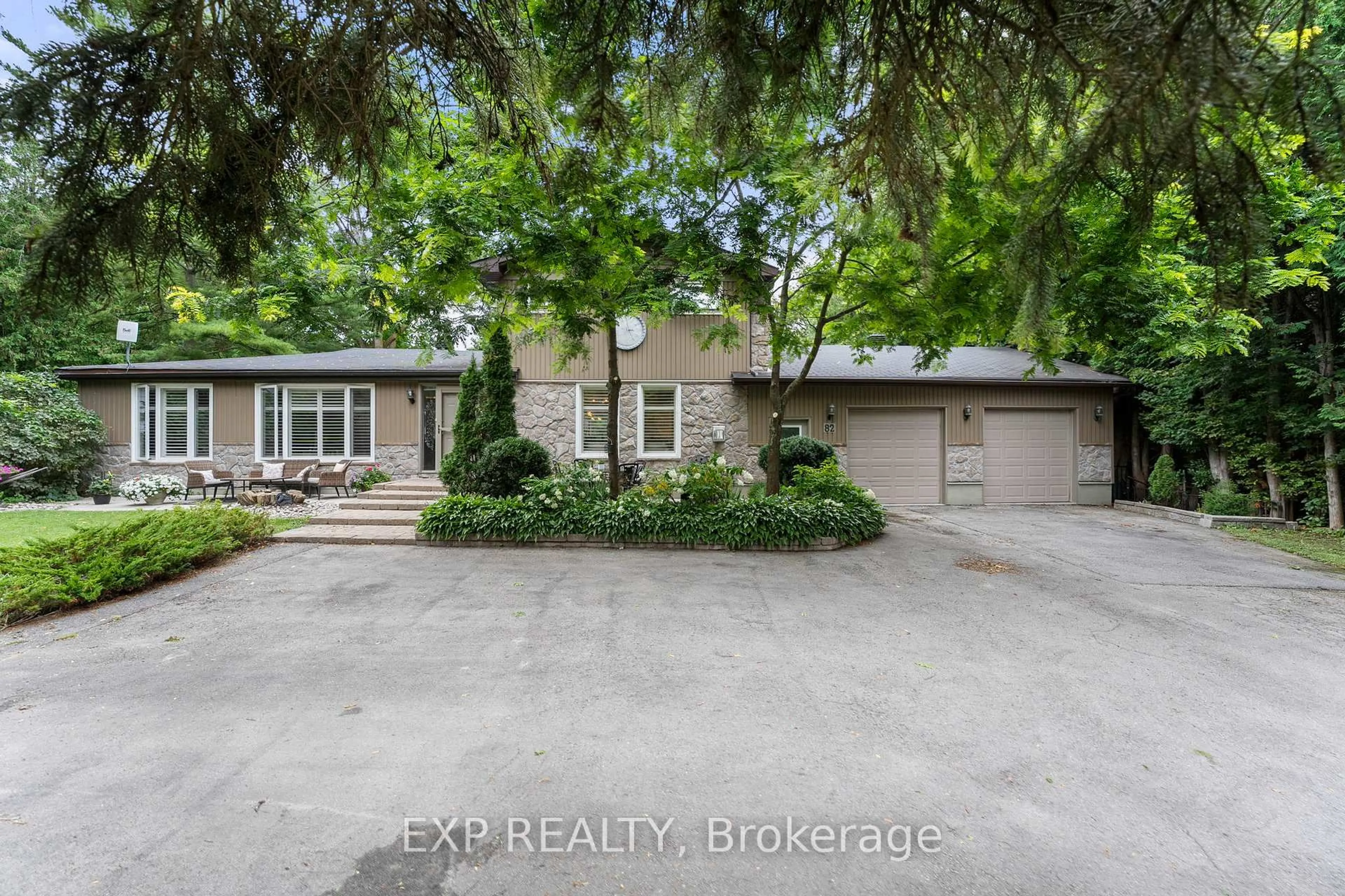 A pic from outside/outdoor area/front of a property/back of a property/a pic from drone, street for 82 Ninth St, Brock Ontario L0K 1A0