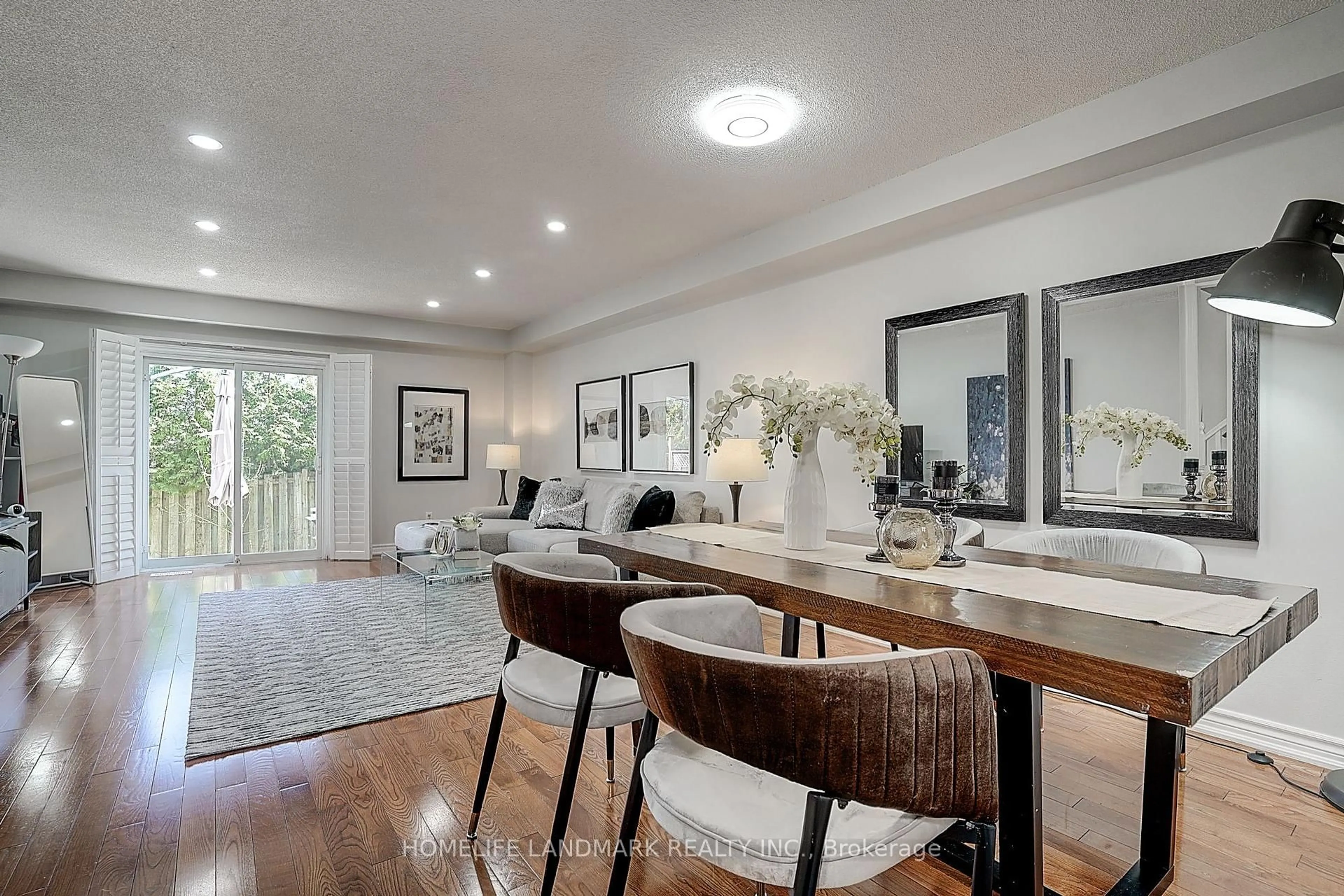 Dining room, unknown for 115 Main St #37, Newmarket Ontario L3Y 8J3