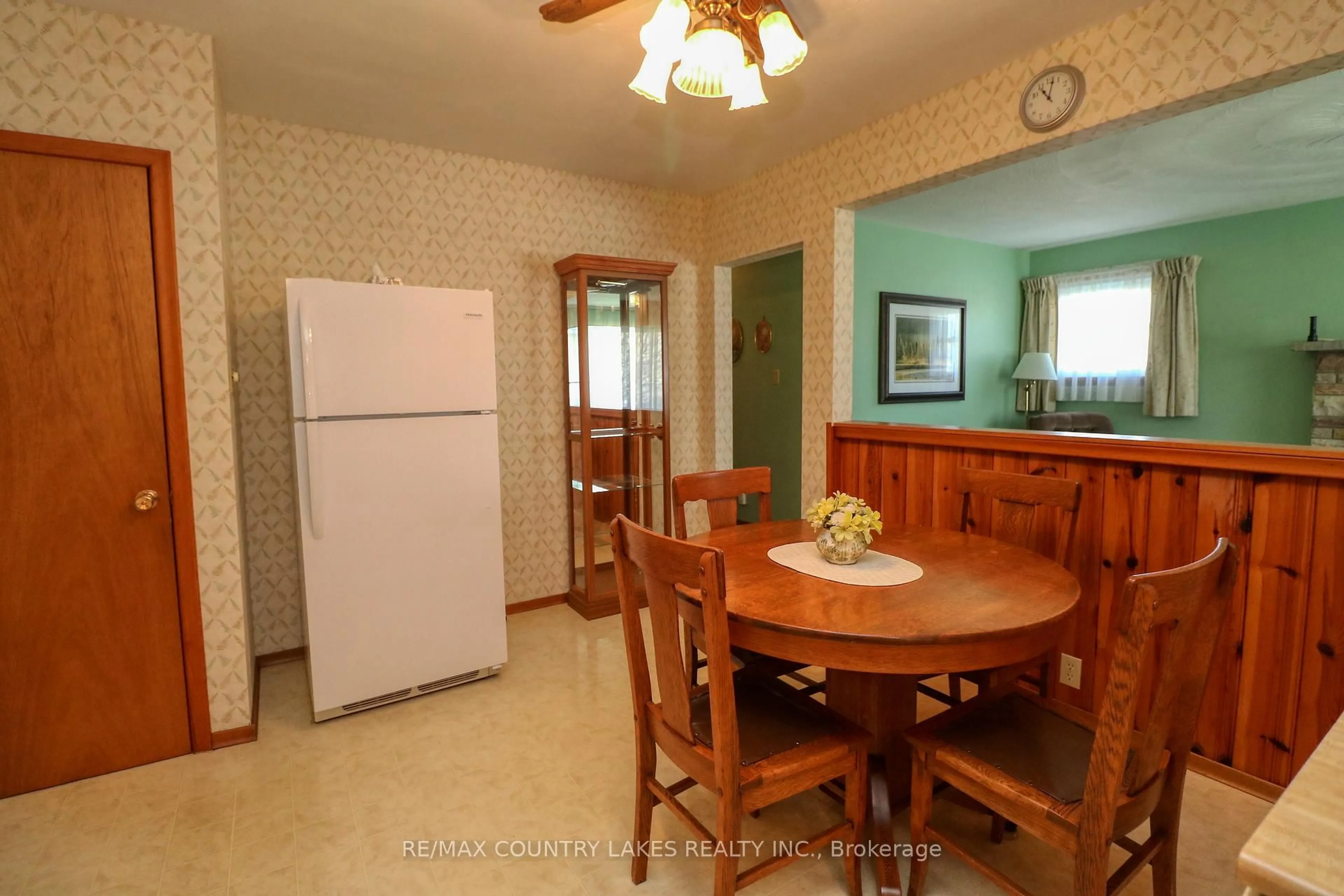 Dining room, ceramic/tile floor for 385 Church St, Brock Ontario L0K 1A0