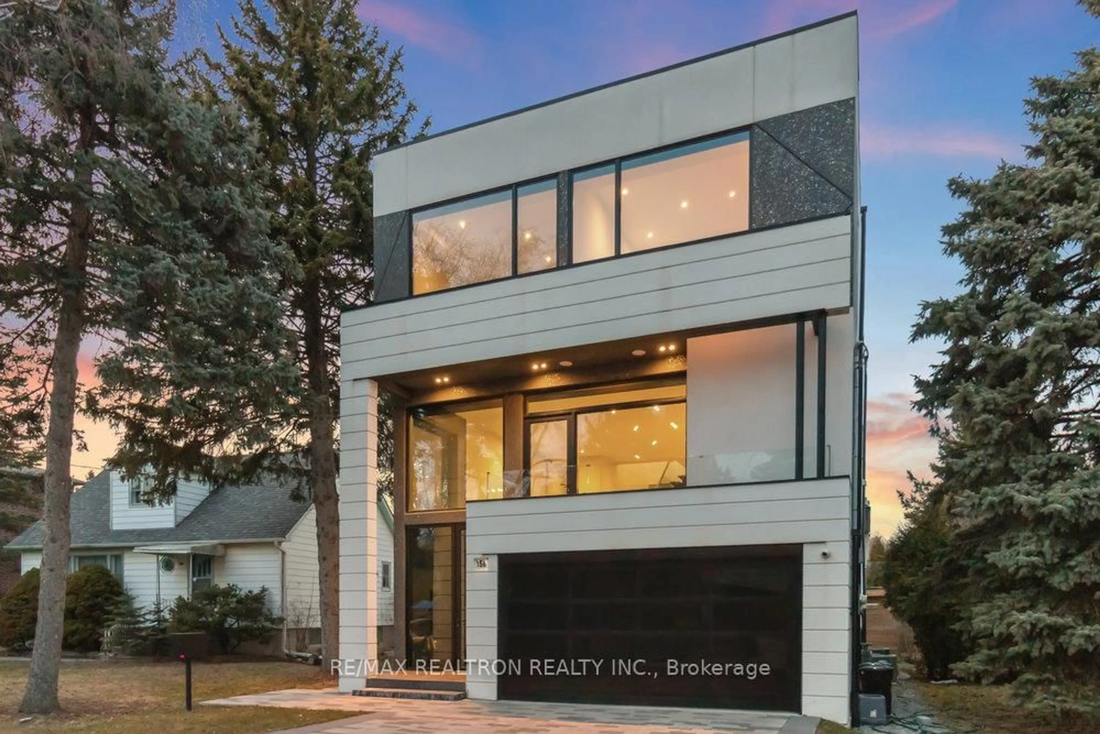 Home with brick exterior material, building for 156 Garden Ave, Richmond Hill Ontario L4C 6M2