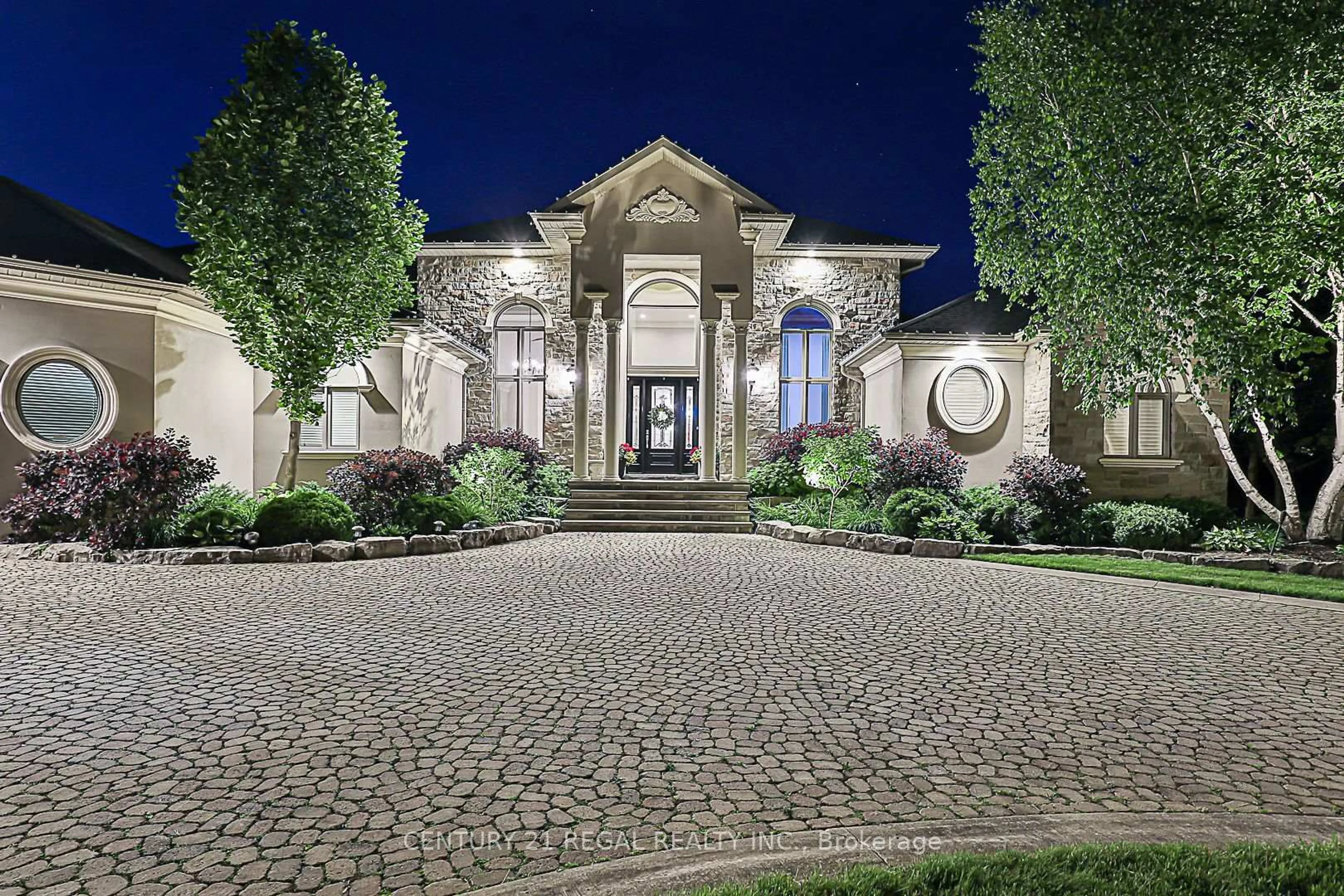 Unknown for 16 Lake Woods Dr, Whitchurch-Stouffville Ontario L4A 1P9