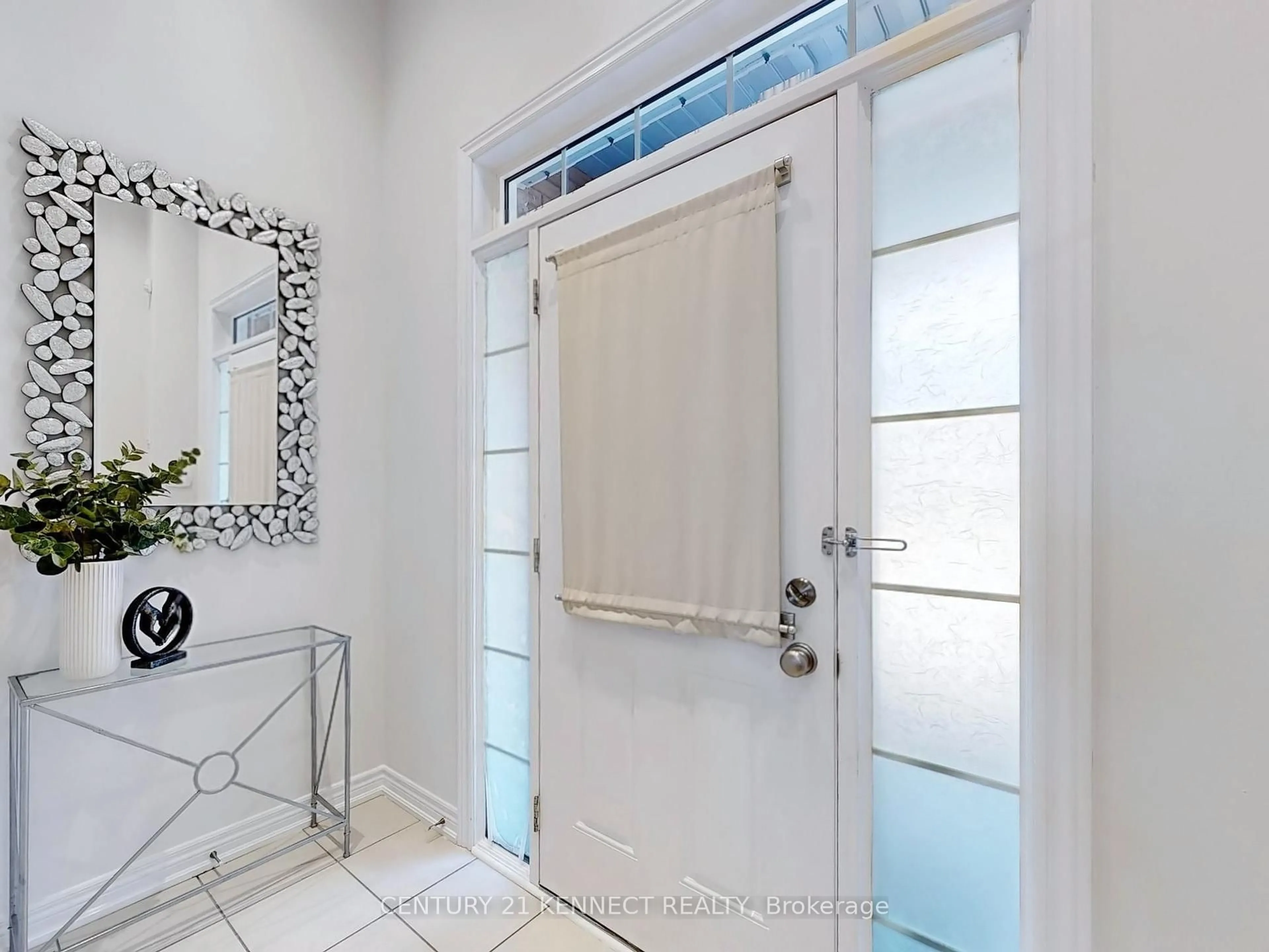 Indoor entryway for 144 Memon Pl, Markham Ontario L6E 0R9
