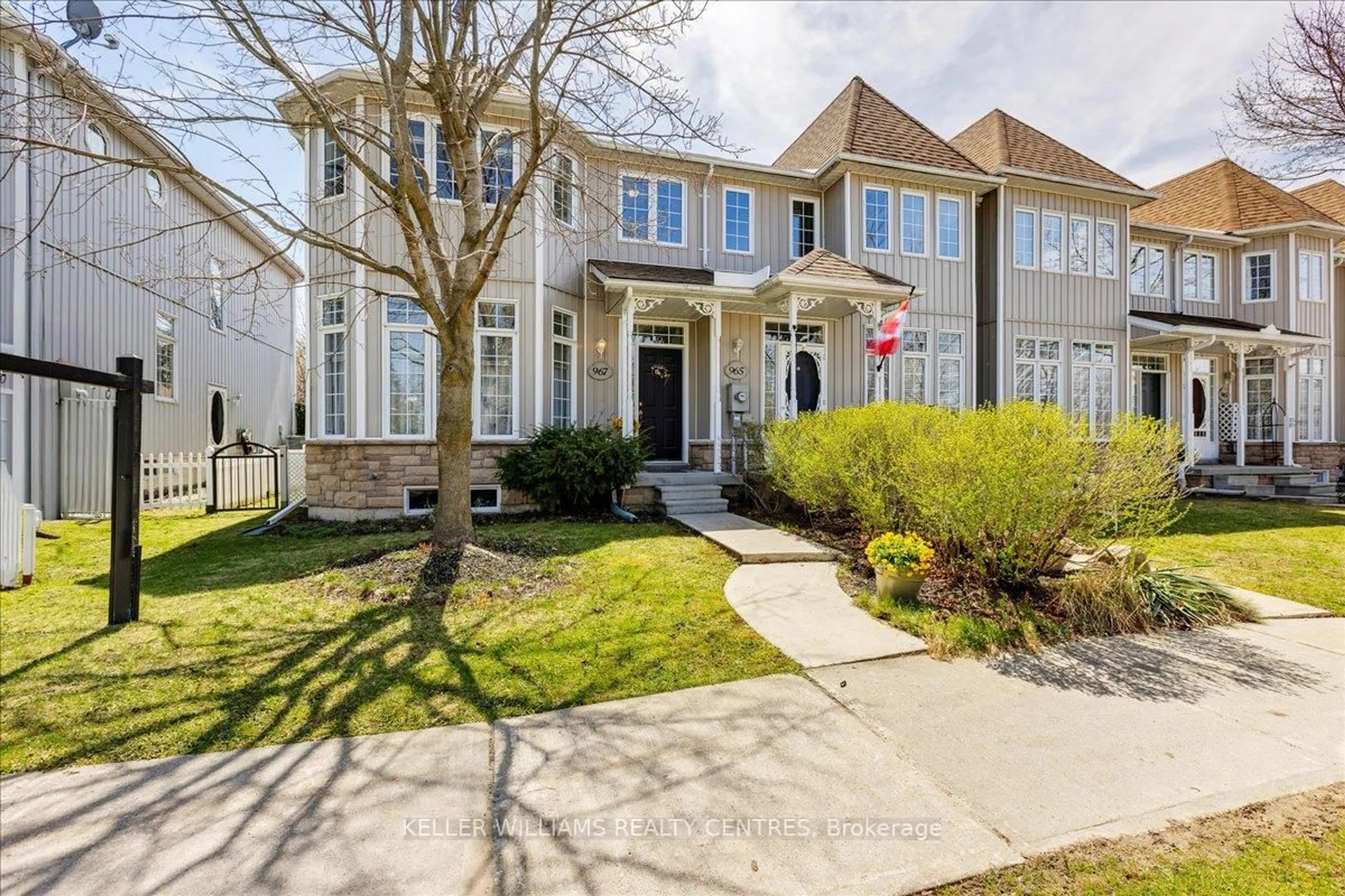 Home with vinyl exterior material, street for 967 Lake Dr, Georgina Ontario L0E 1L0