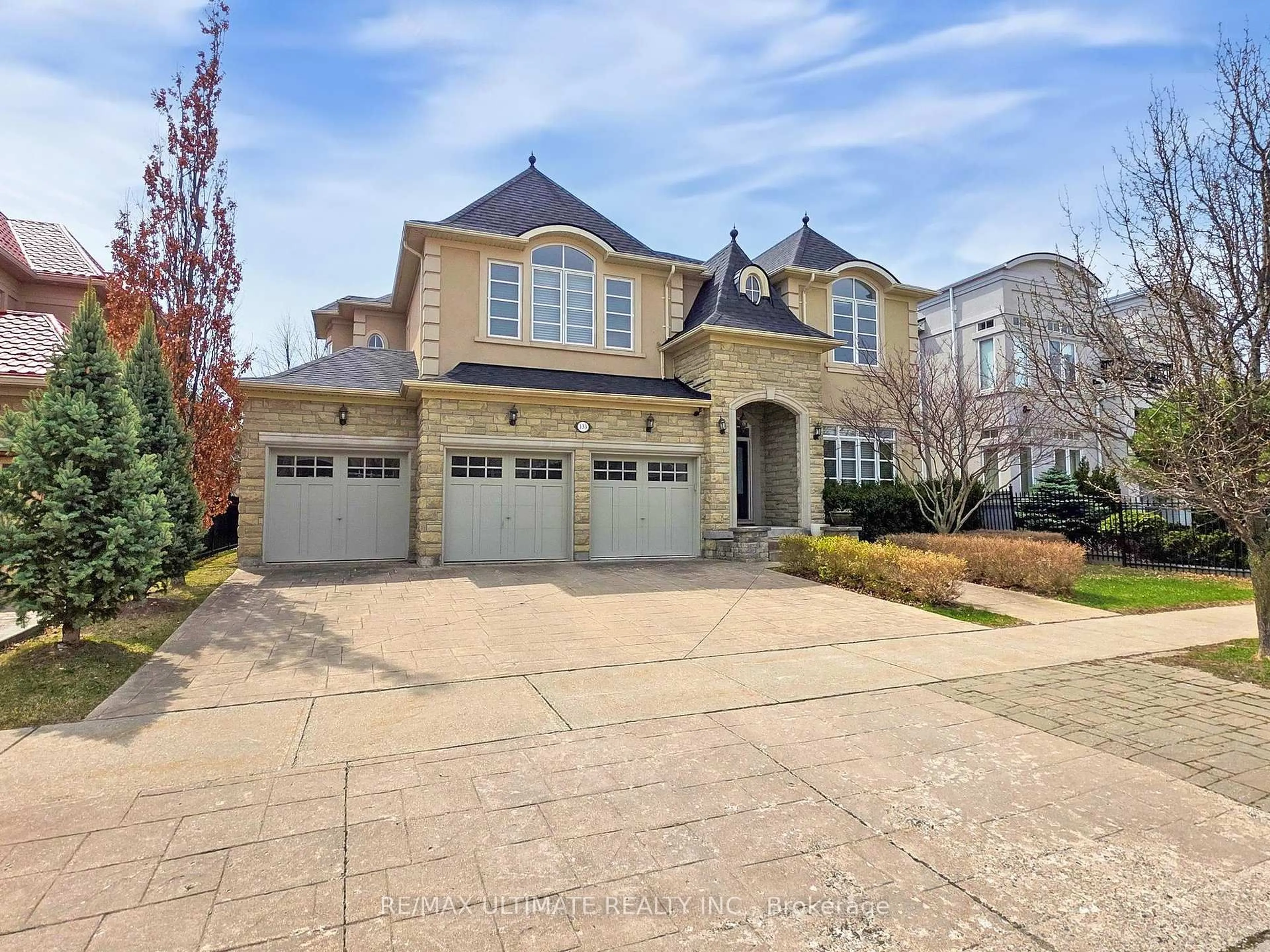 Home with brick exterior material, street for 133 Cook's Mill Cres, Vaughan Ontario L6A 0L1