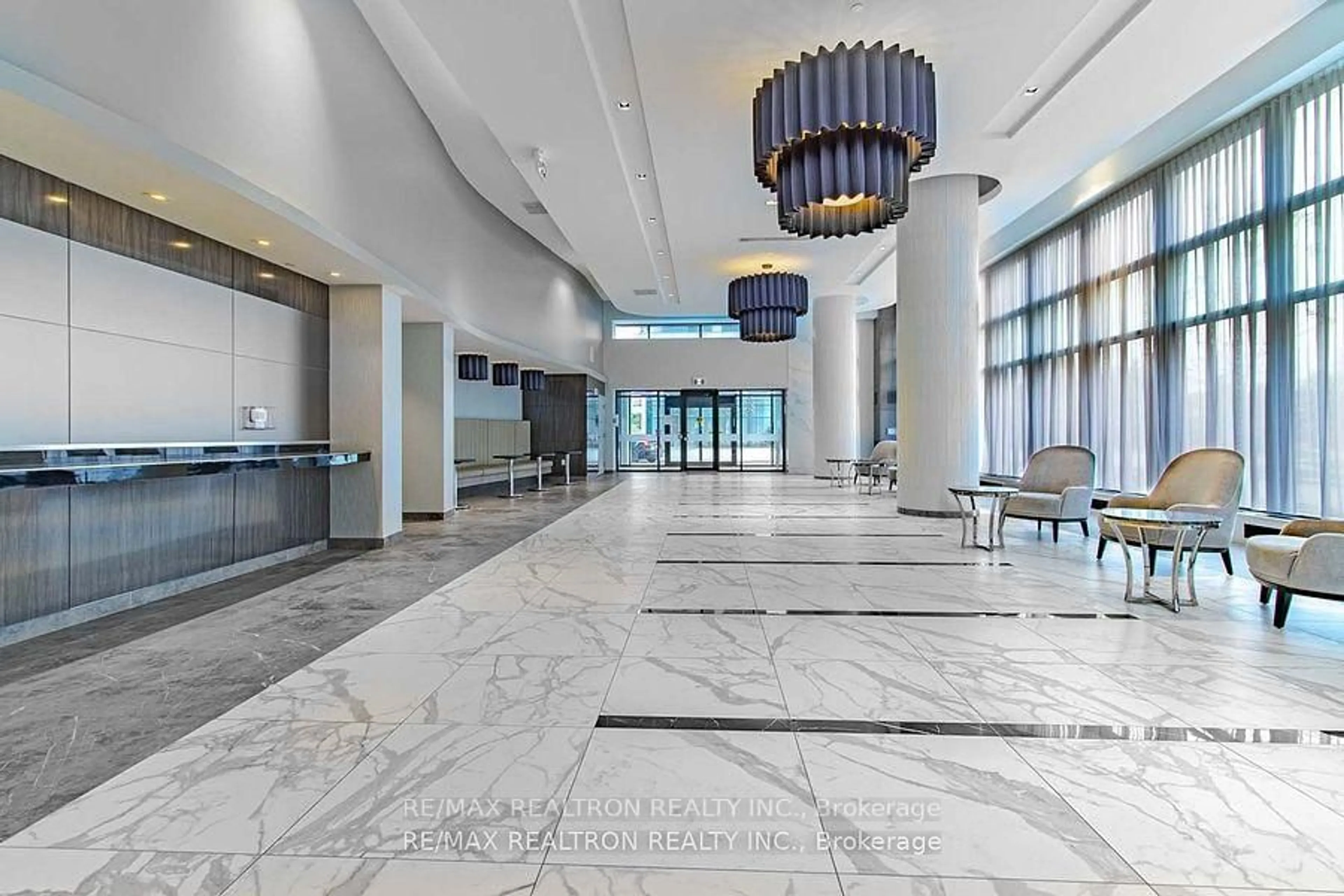 Lobby for 105 Oneida Cres #2301, Richmond Hill Ontario L4B 0H6