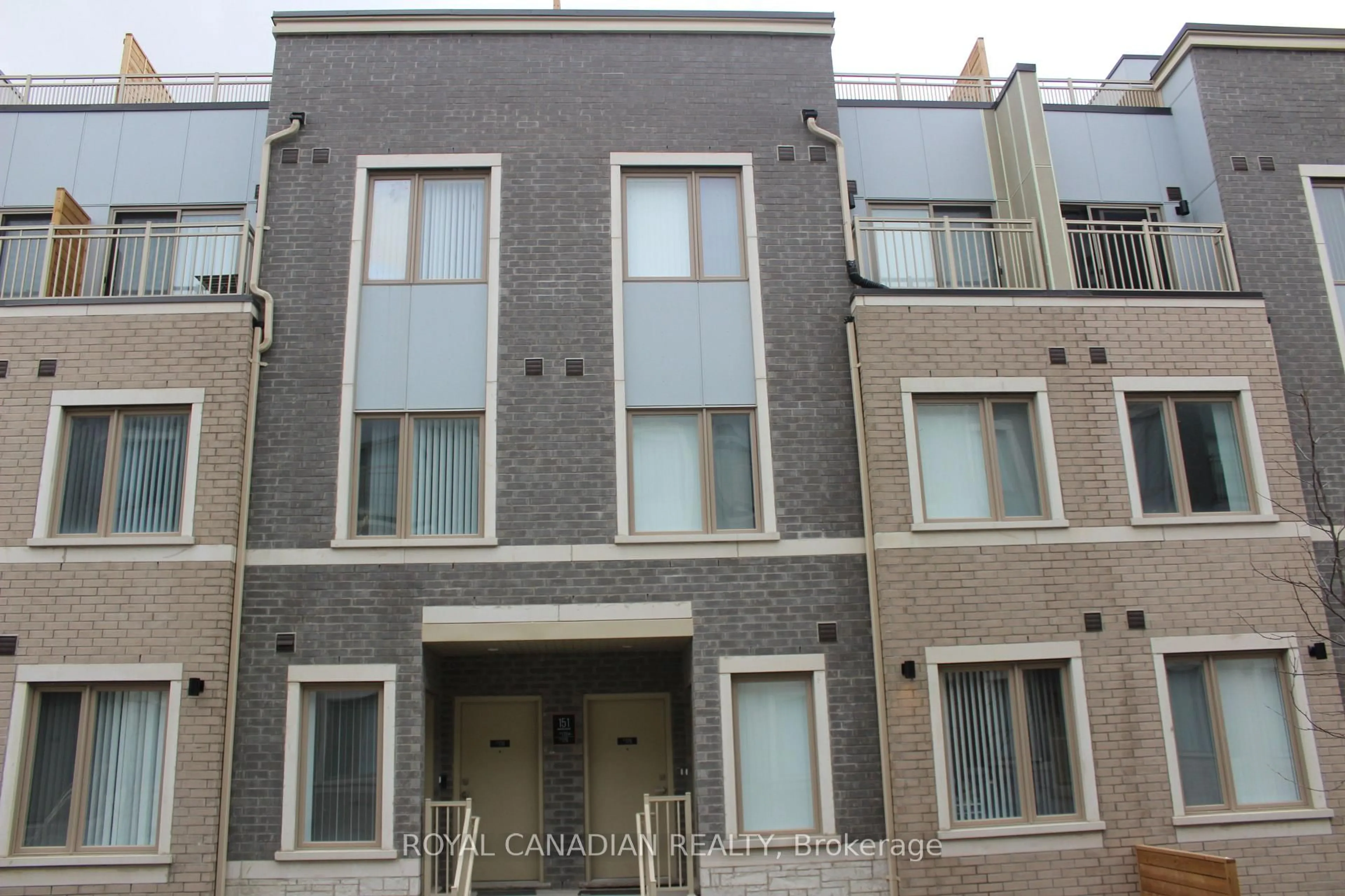 Unknown for 151 Honeycrisp Cres #179, Vaughan Ontario L4T 0N7