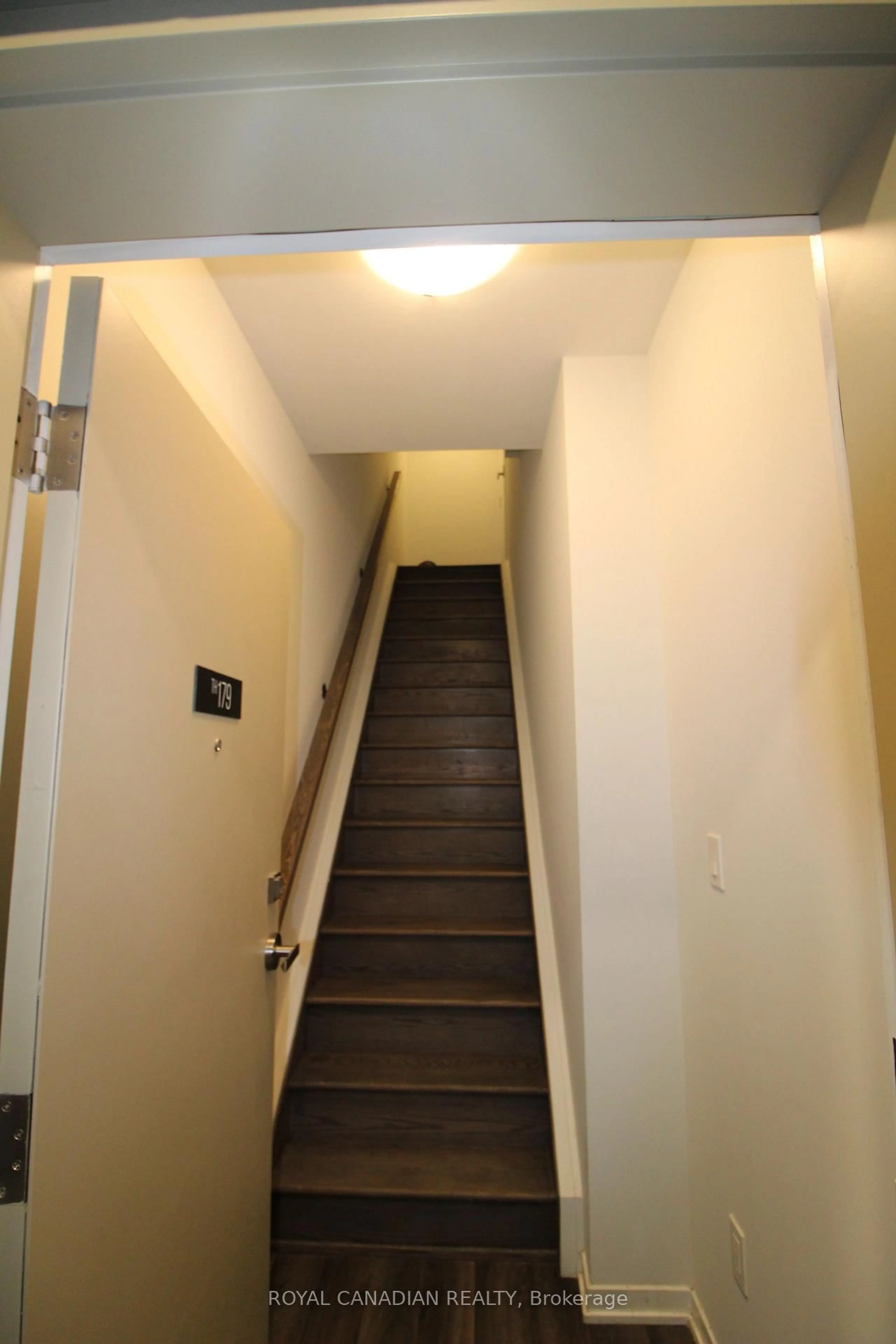Stairs for 151 Honeycrisp Cres #179, Vaughan Ontario L4T 0N7