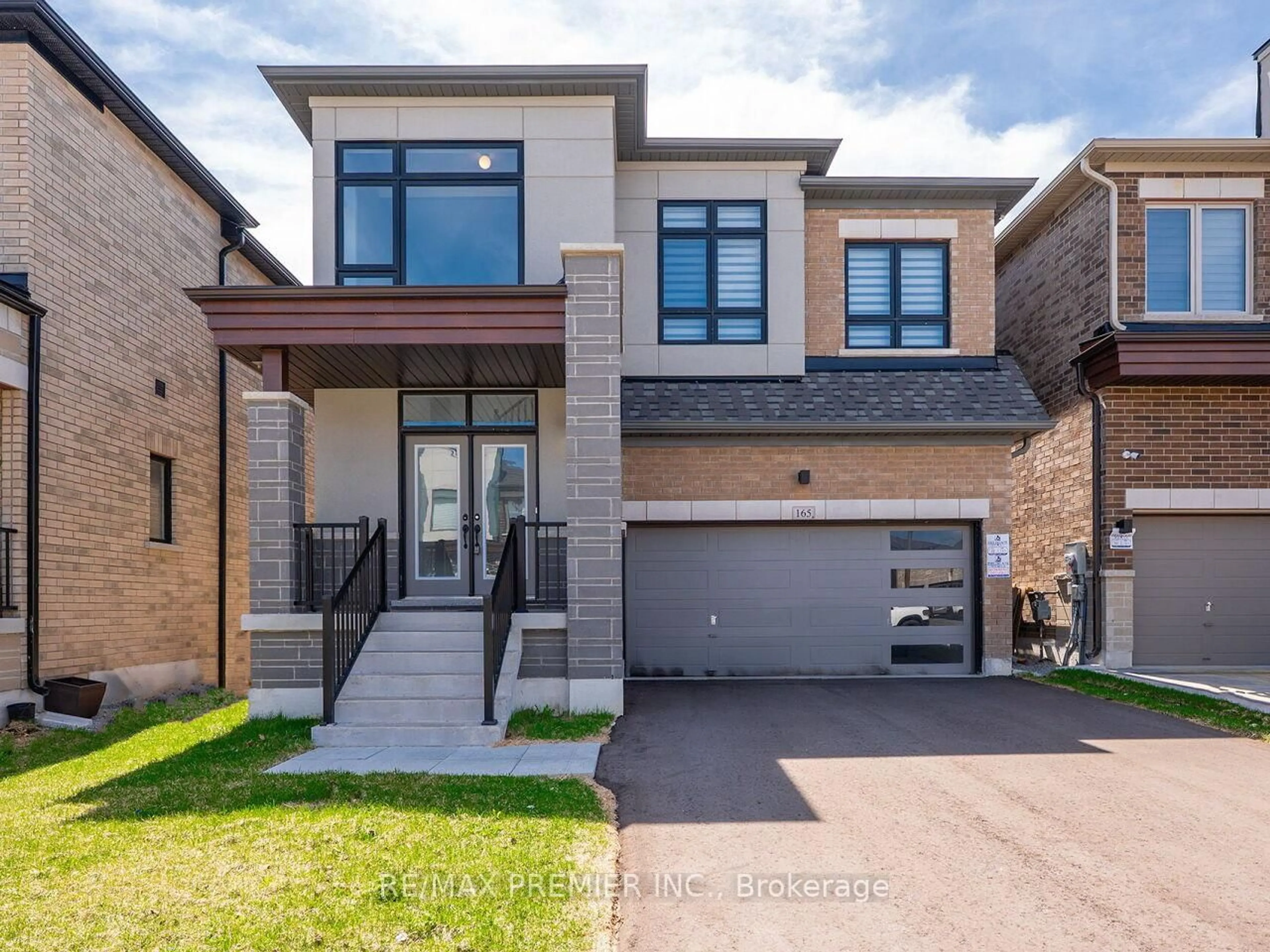Home with brick exterior material, street for 165 Wesmina Ave, Whitchurch-Stouffville Ontario L4A 4W5