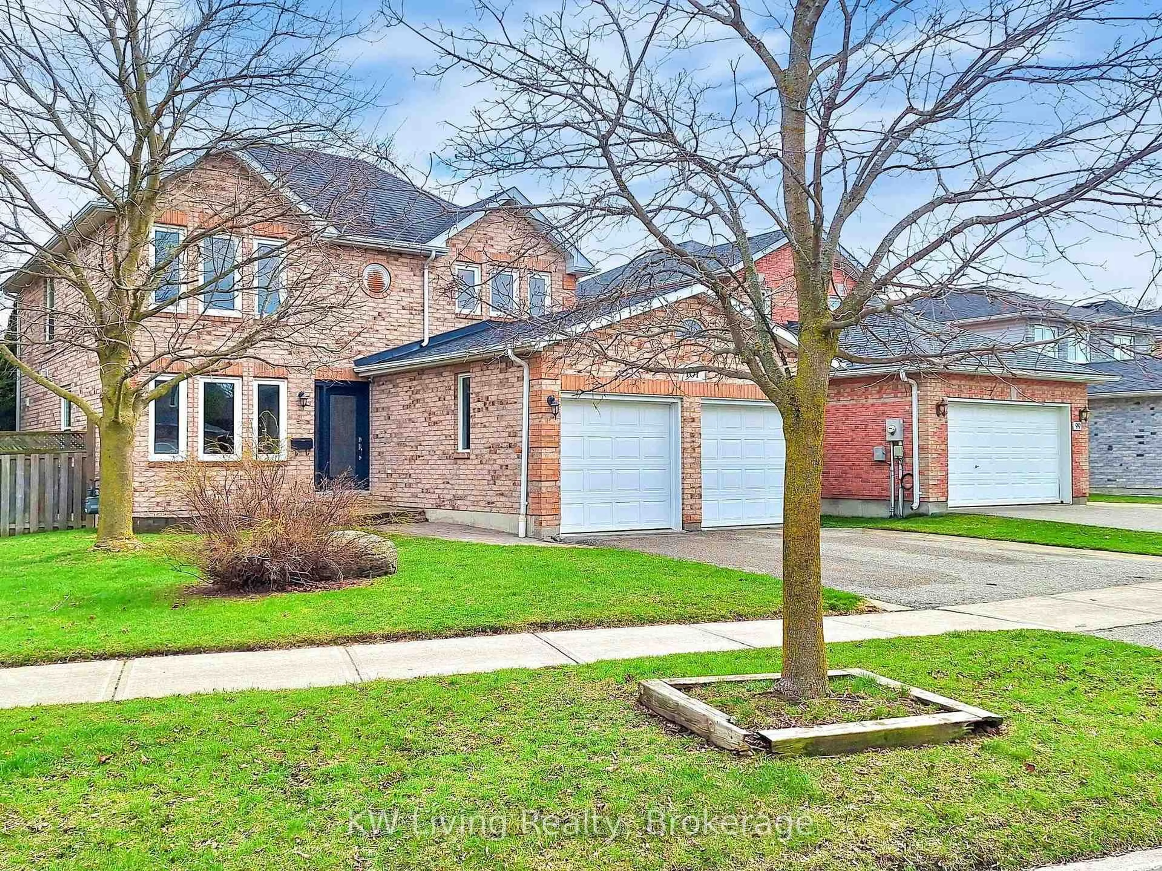 Home with brick exterior material, street for 101 Fairwood Dr, Georgina Ontario L4P 3Y1