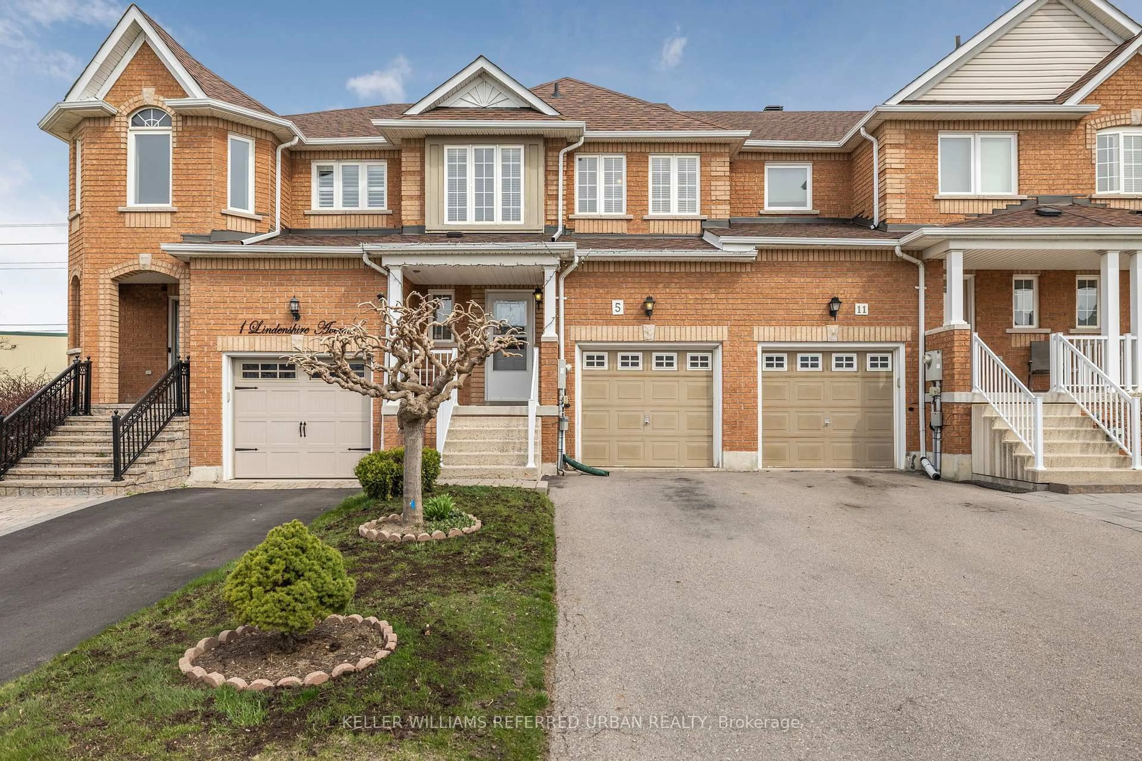 Unknown for 5 Lindenshire Ave, Vaughan Ontario L6A 4A4