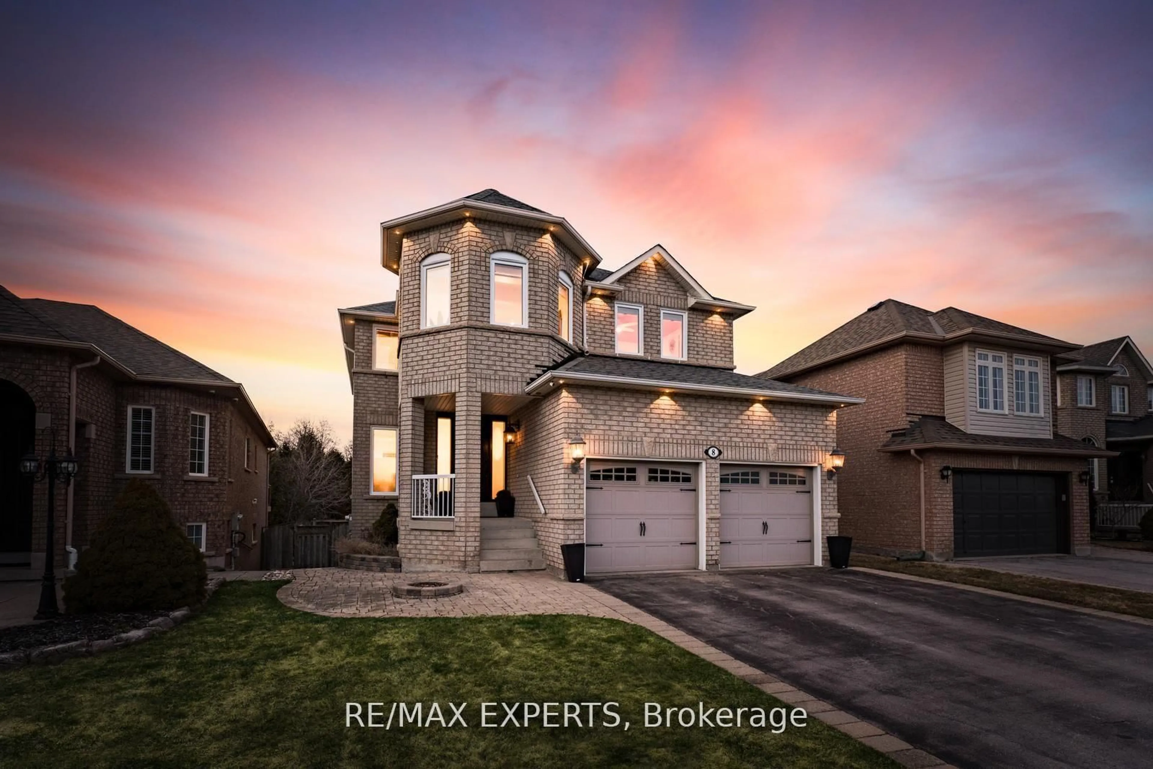 Home with brick exterior material, street for 8 Wildflower Dr, Richmond Hill Ontario L4E 3Y5