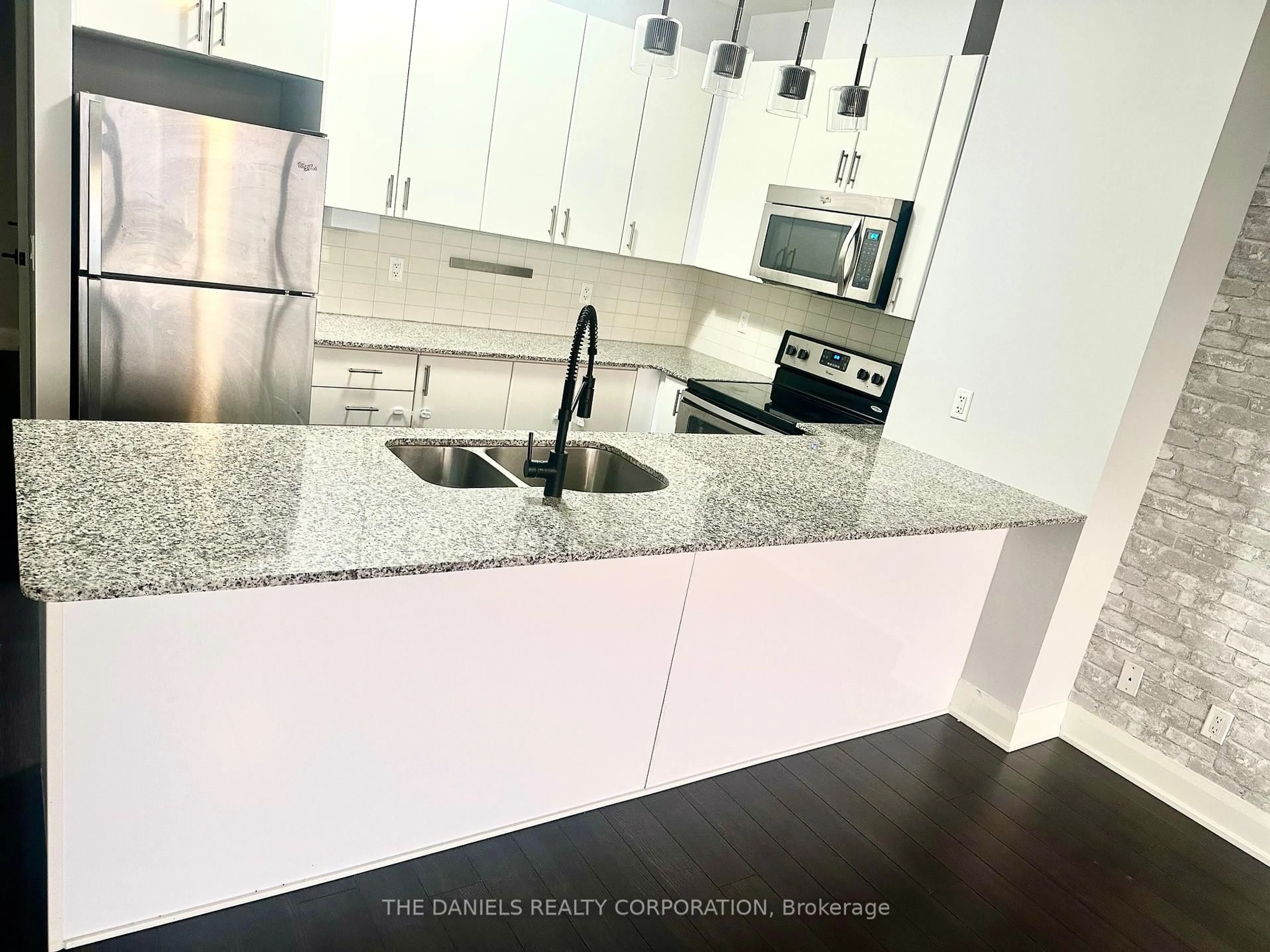 Open concept kitchen, unknown for 2900 Highway 7 N/A #502, Vaughan Ontario L4K 0G3