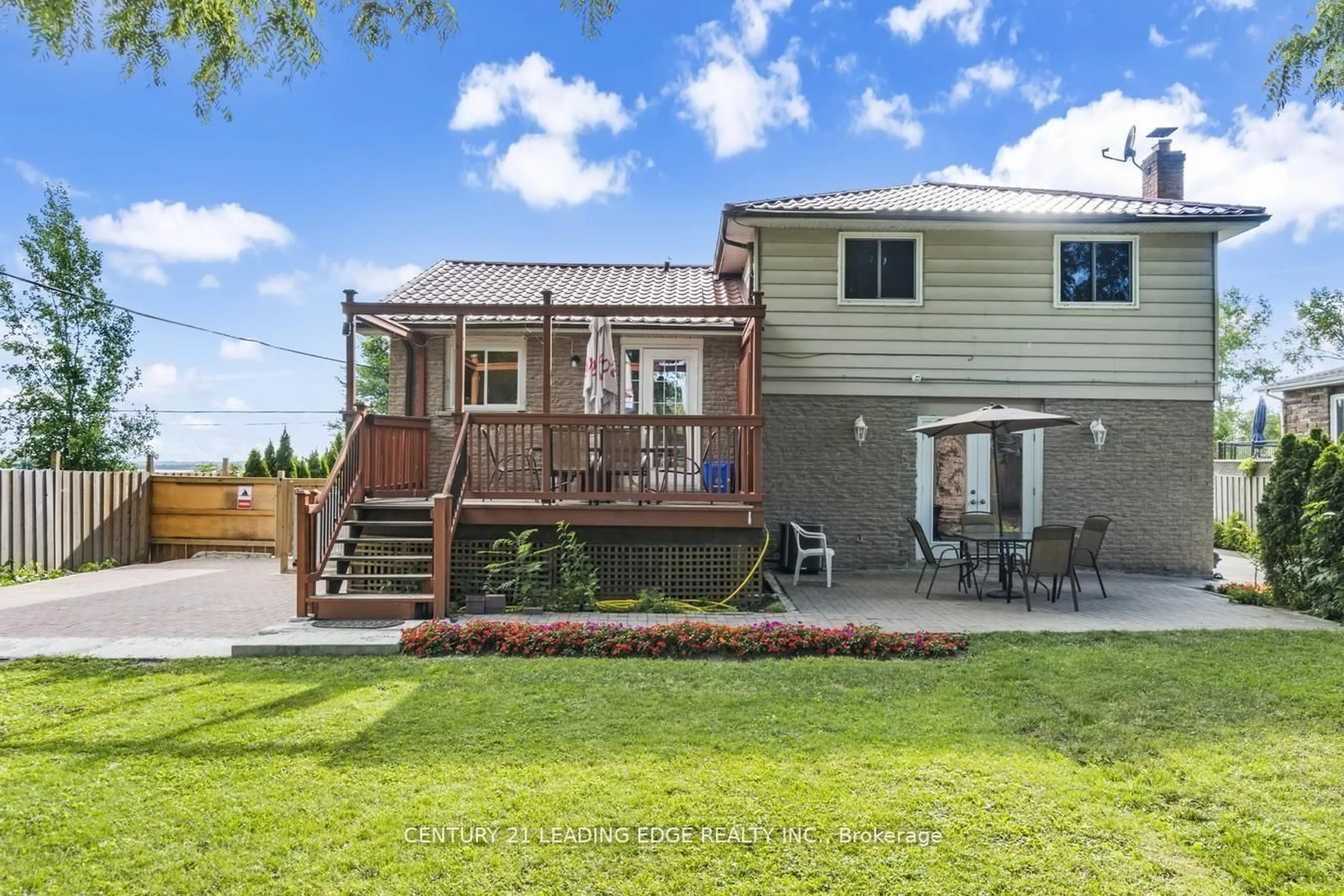 Unknown for 55 Lake Dr, Georgina Ontario L4P 1A5