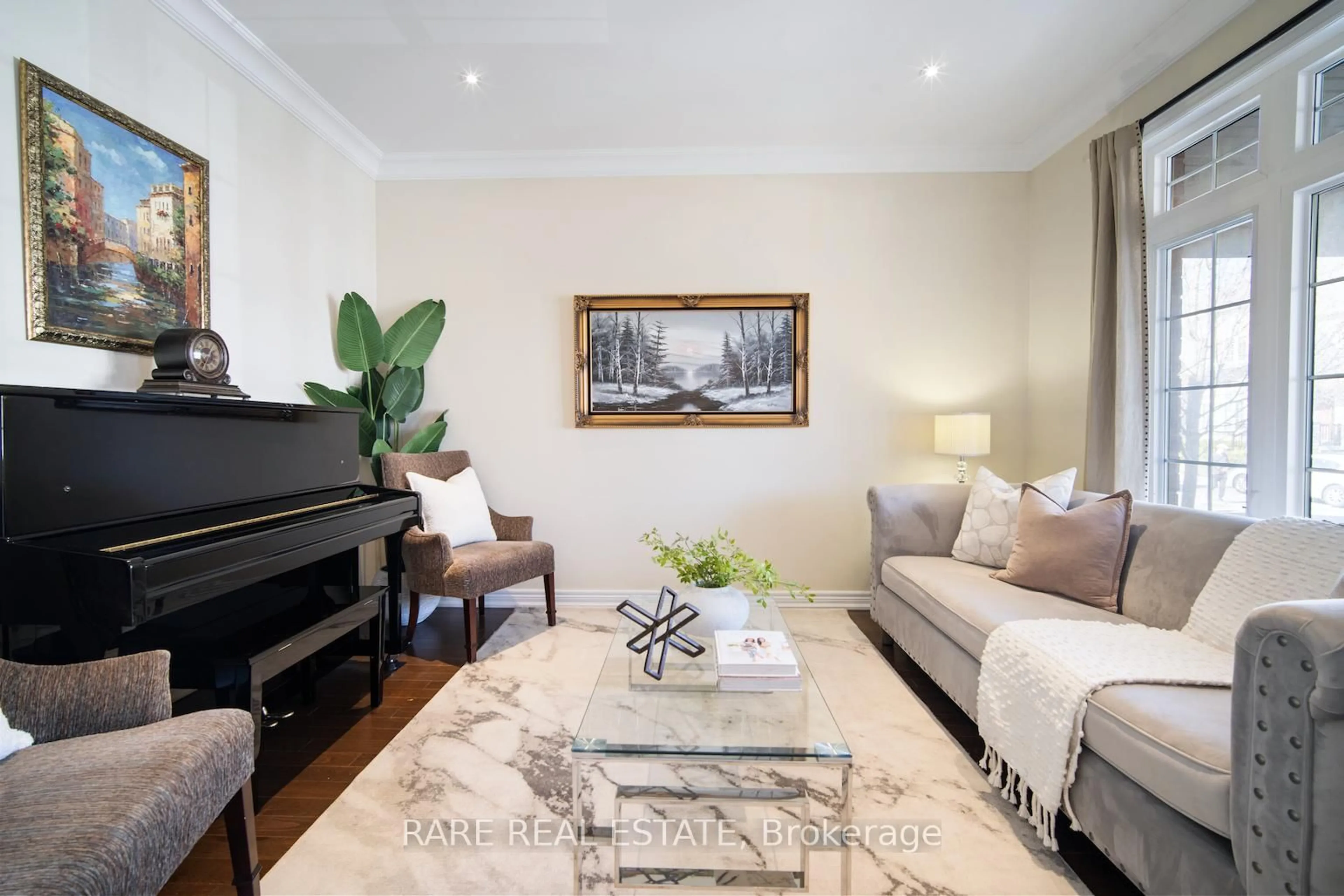 Living room with furniture, unknown for 56 Dungannon Dr, Markham Ontario L6C 0K1