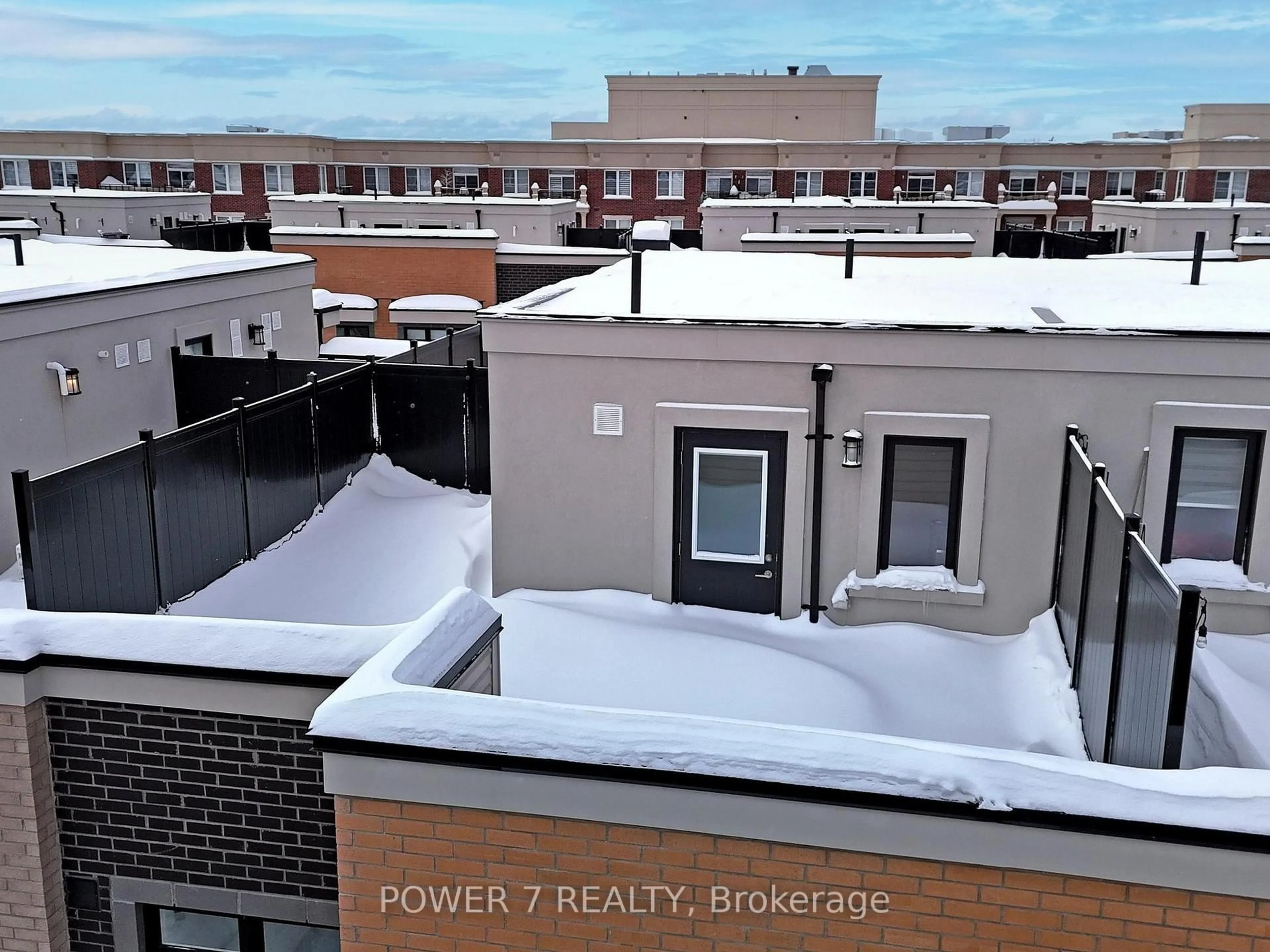 A pic from outside/outdoor area/front of a property/back of a property/a pic from drone, city buildings view from balcony for 8 Sayers Lane #5, Richmond Hill Ontario L4E 1J4