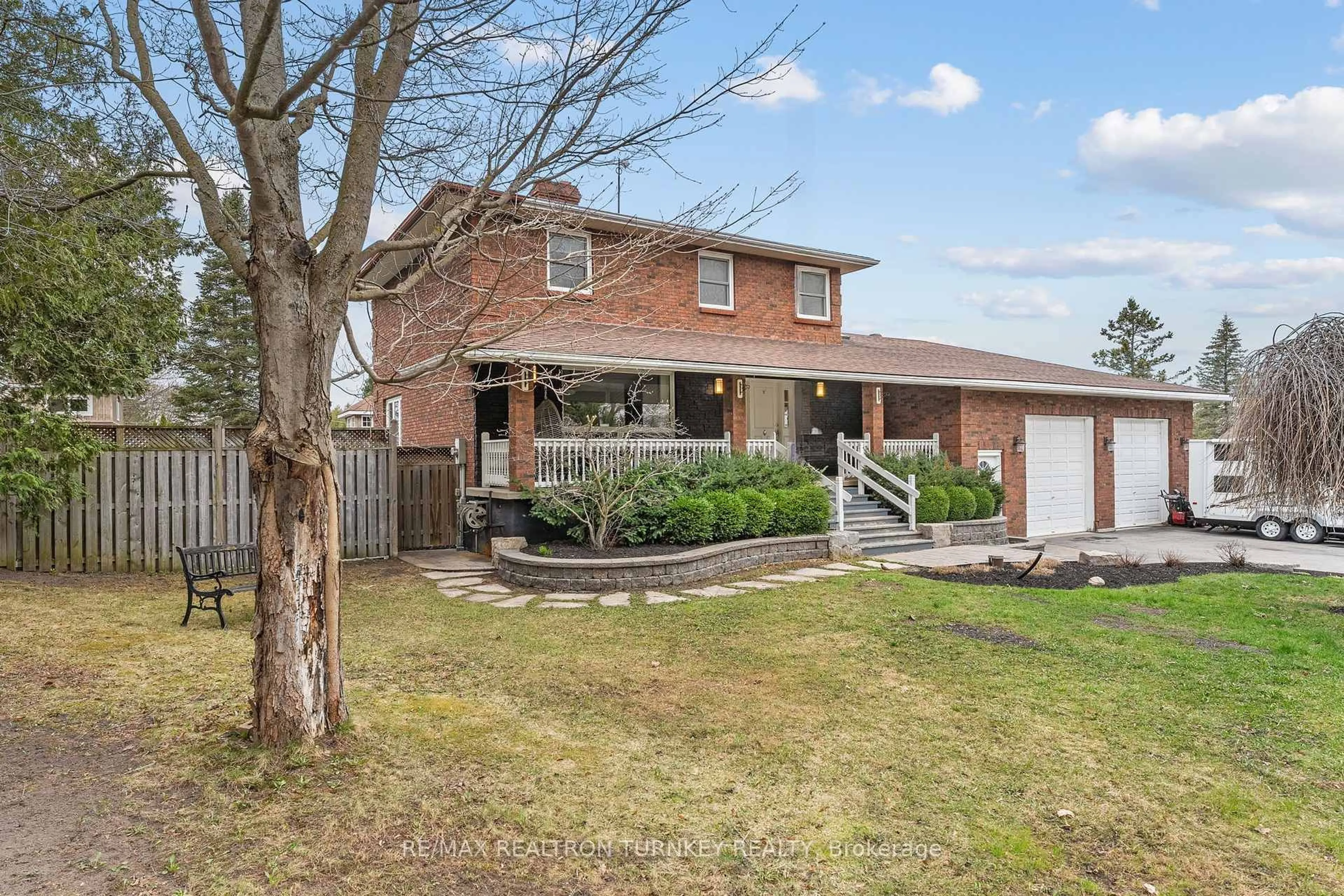 Home with brick exterior material, street for 10 Dafoe St, Uxbridge Ontario L0E 1T0