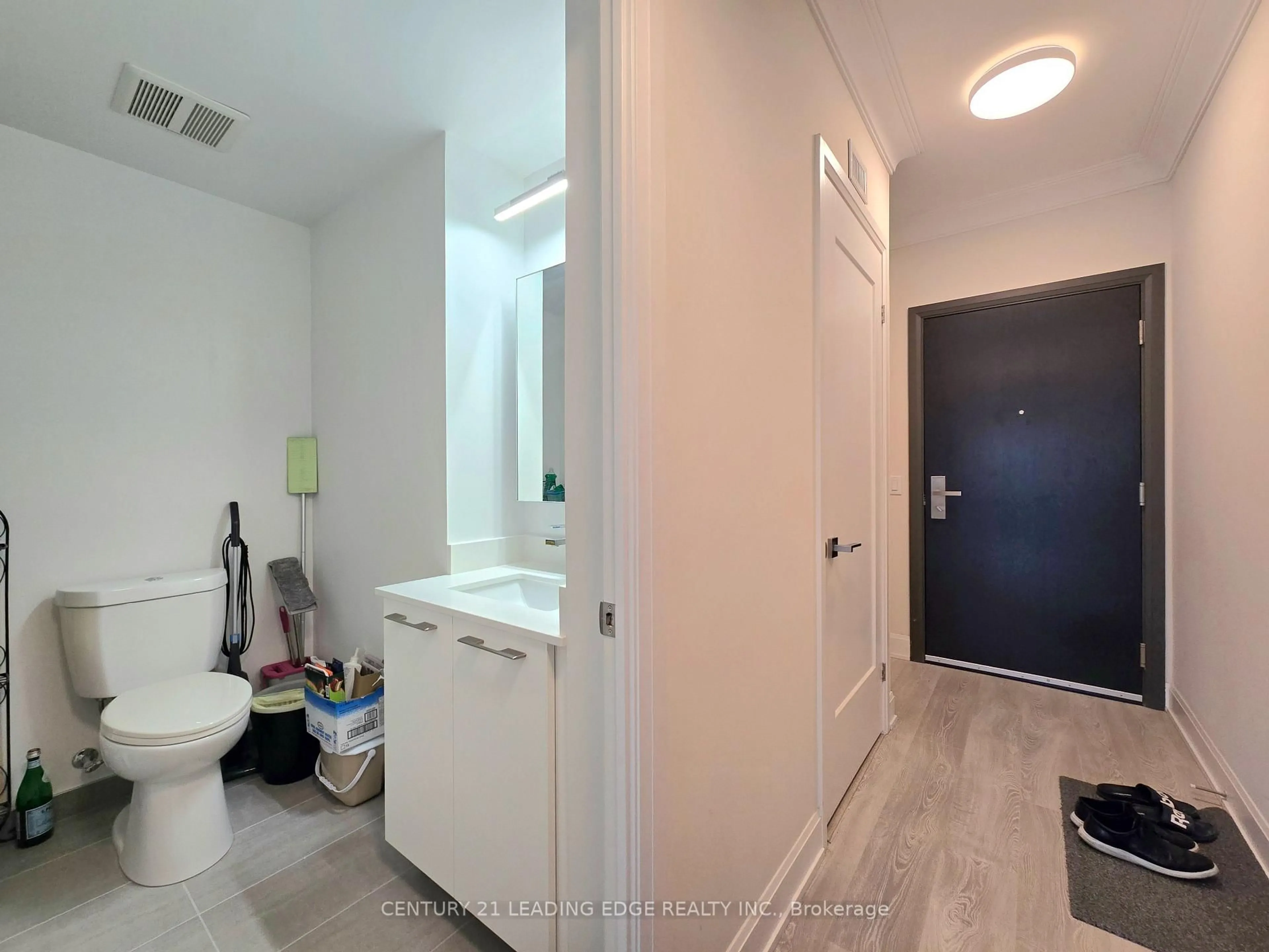 Indoor entryway for 18 Water Walk Dr #506, Markham Ontario L3R 6L5