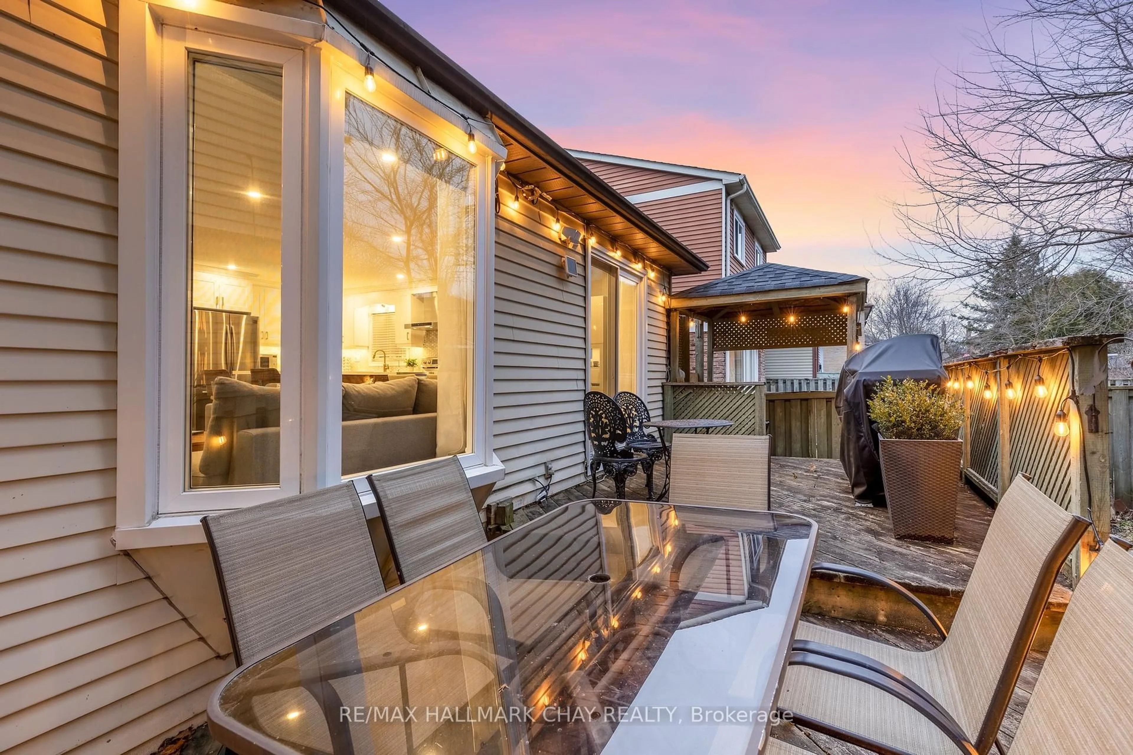 Patio, street for 55 Marlow Cres, Markham Ontario L3R 4P4