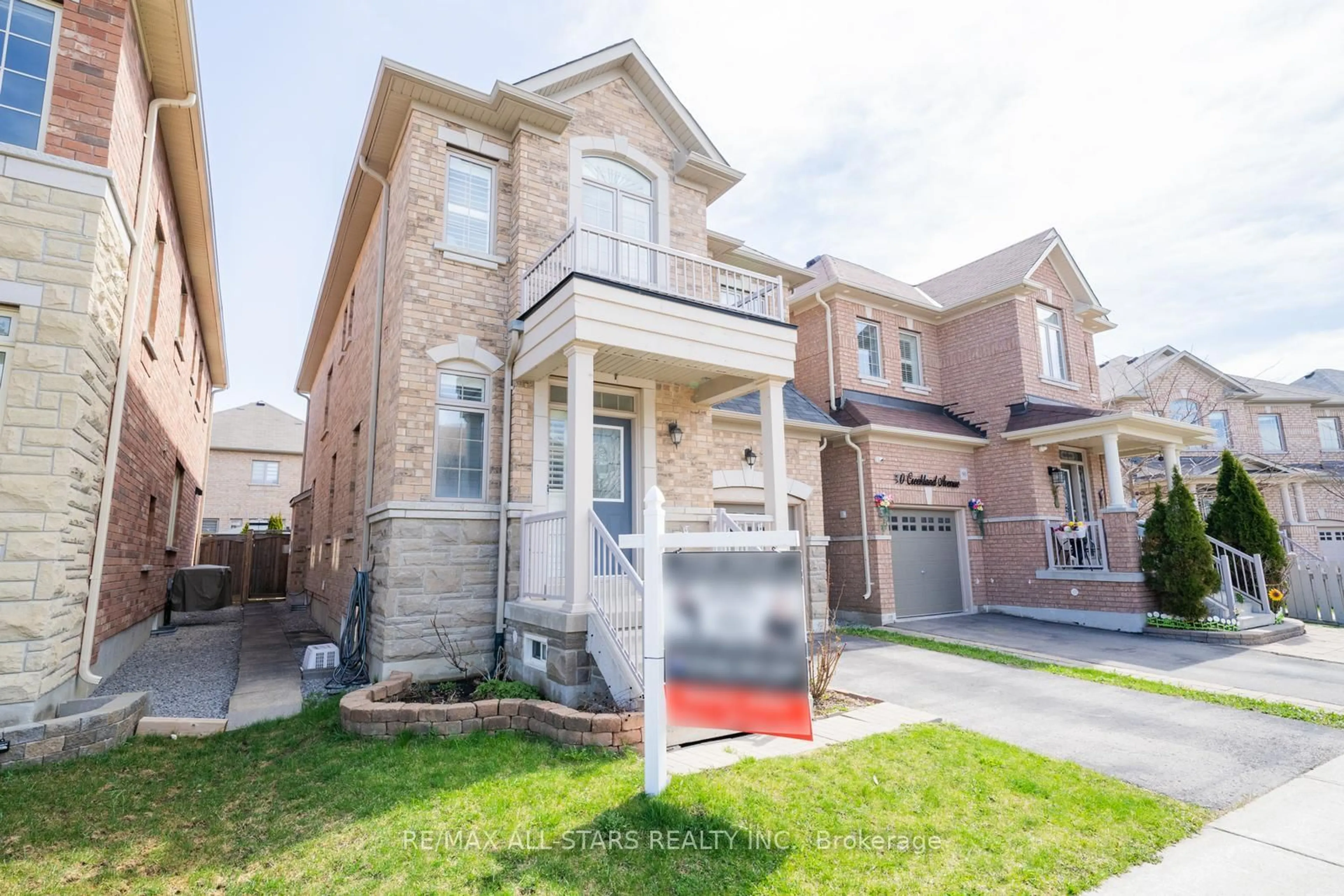 Home with brick exterior material, street for 94 Creekland Ave, Whitchurch-Stouffville Ontario L4A 0B2