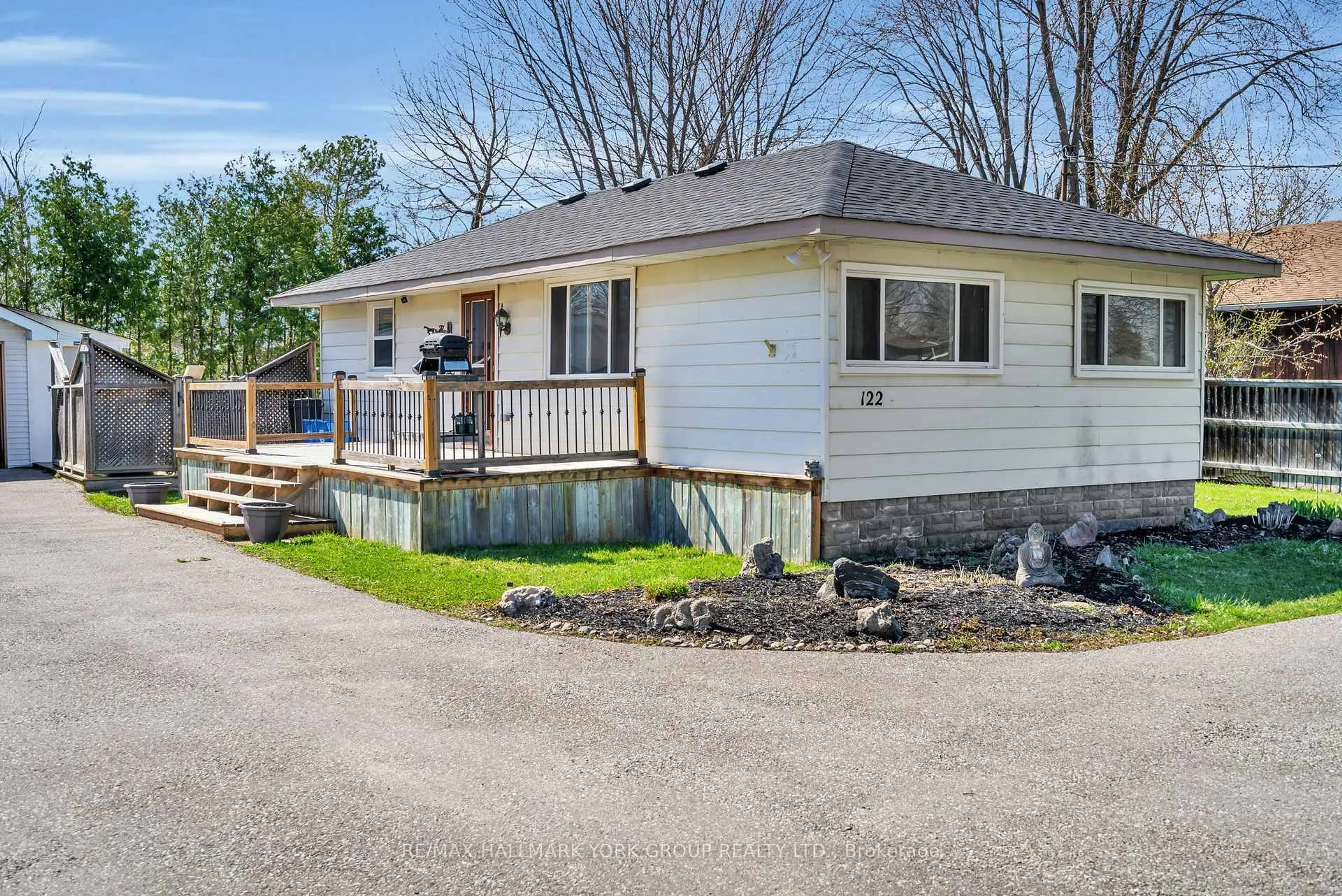 Unknown for 122 Sunset Beach Rd, Georgina Ontario L0E 1N0