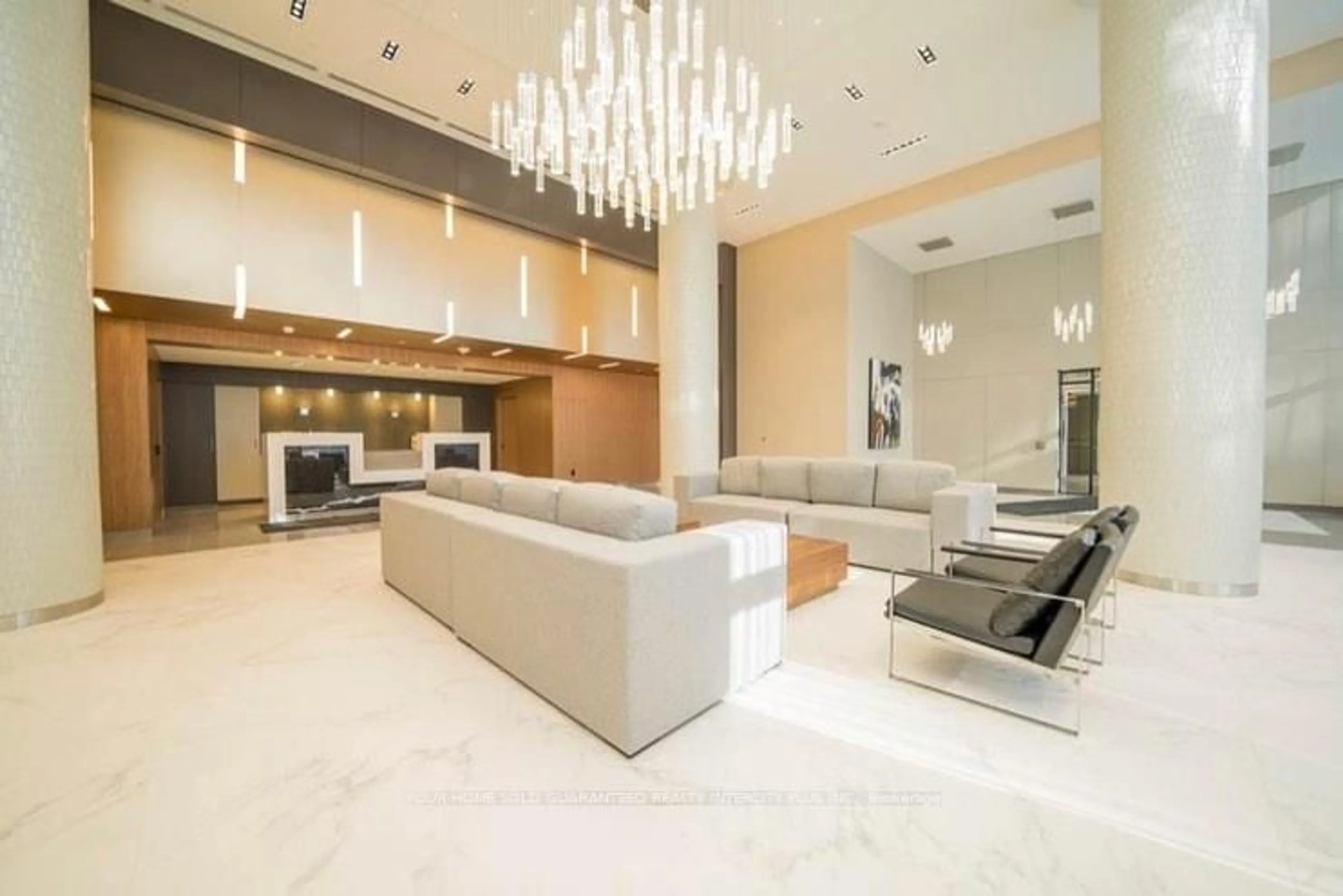 Lobby for 85 Oneida Cres #303, Richmond Hill Ontario L4B 0H4