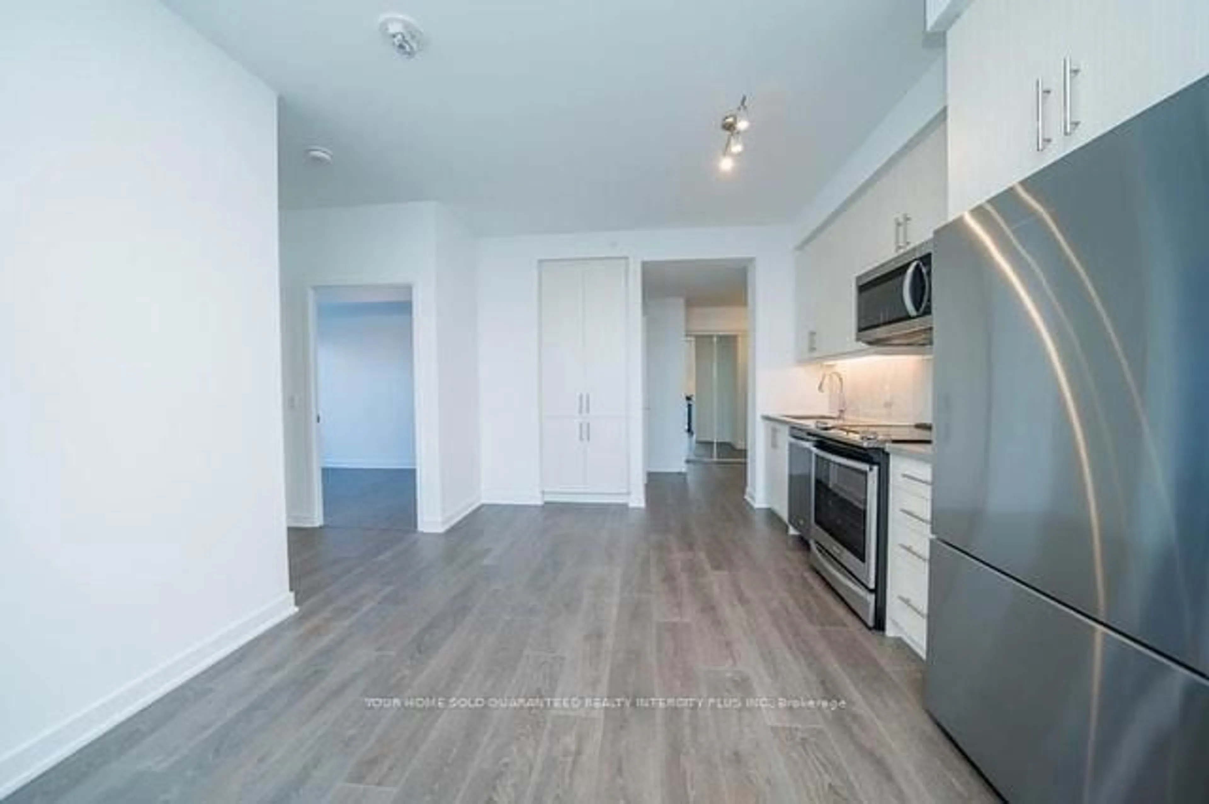 Unknown for 85 Oneida Cres #303, Richmond Hill Ontario L4B 0H4