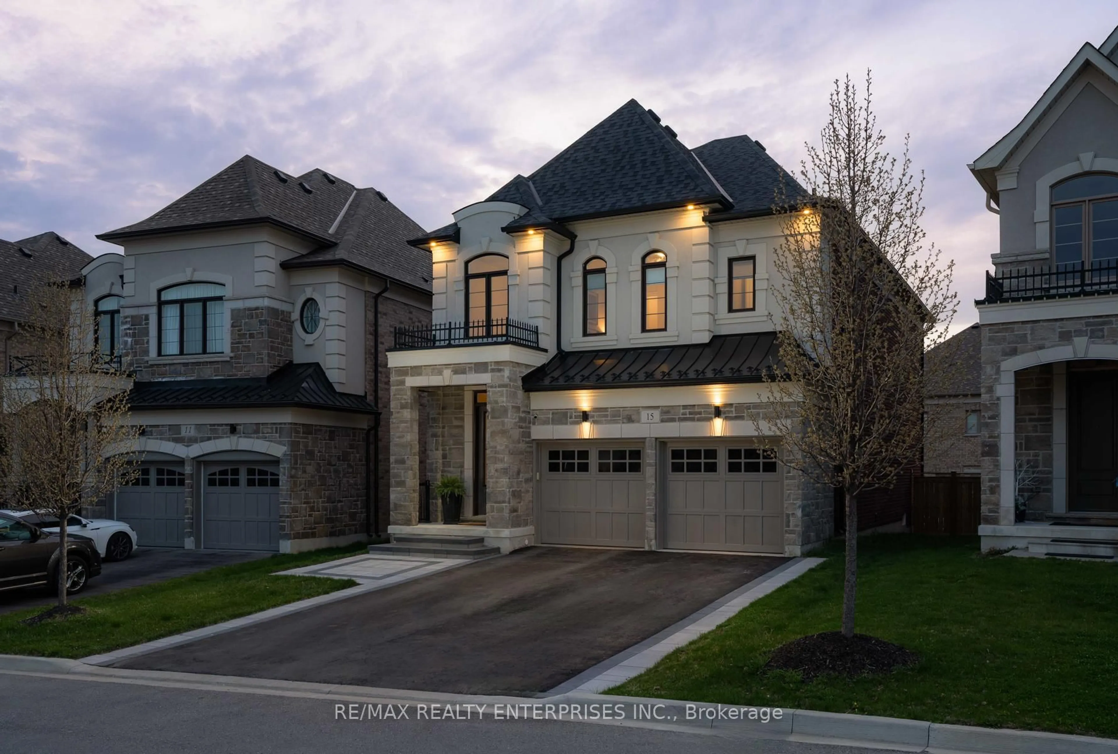 Home with brick exterior material, street for 15 Botelho Circ, Aurora Ontario L4G 3X2