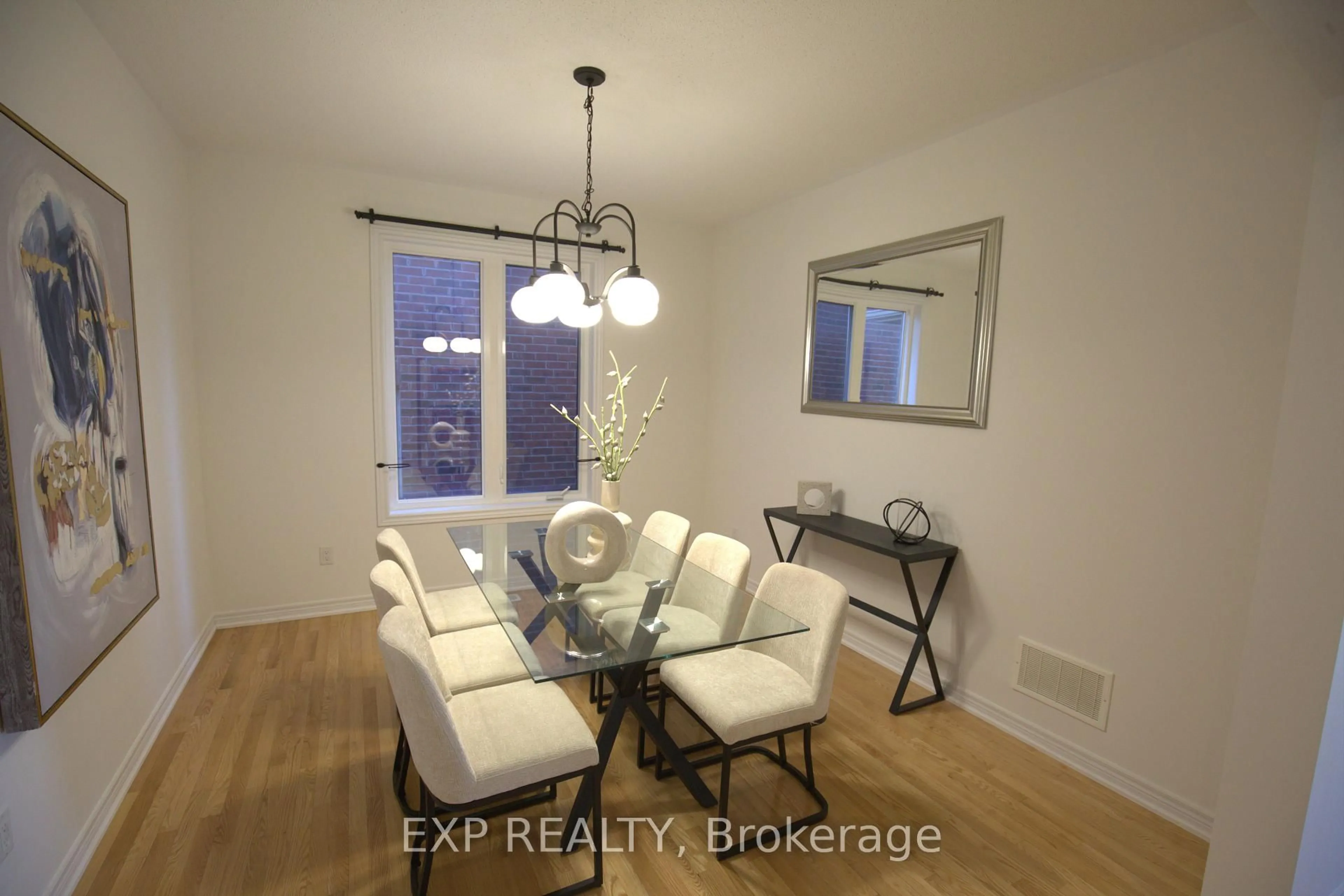Dining room, unknown for 30 Mansard Dr, Richmond Hill Ontario L4E 0L7