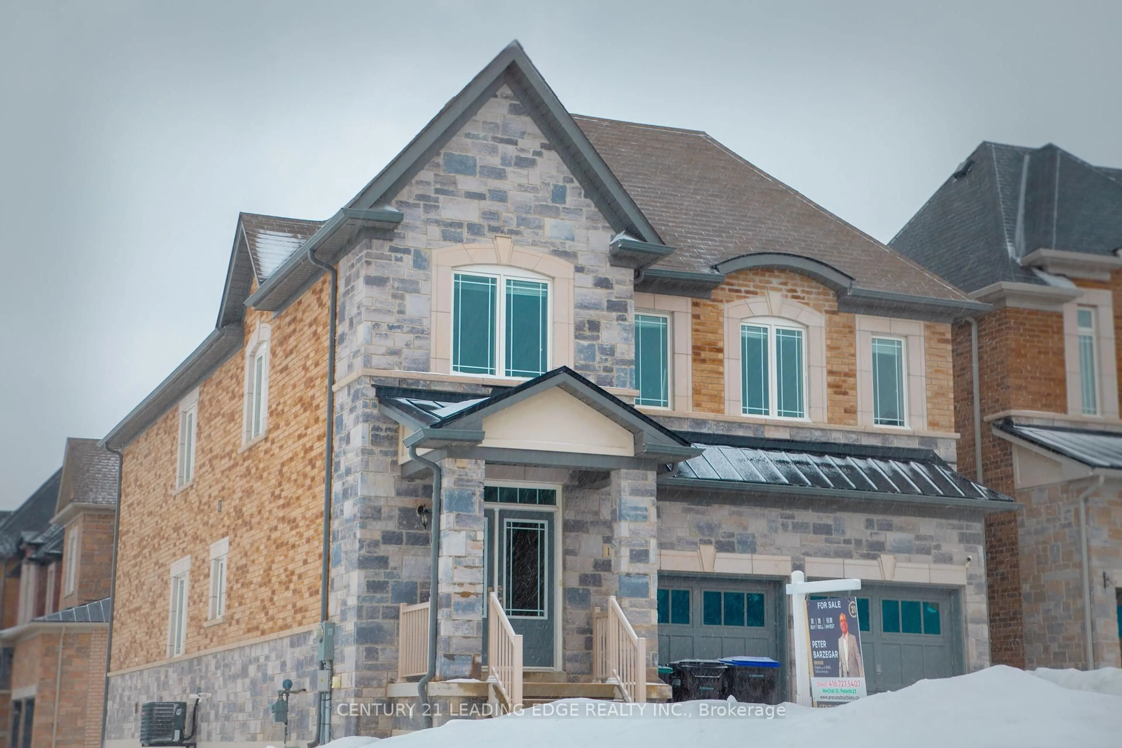 Home with brick exterior material, unknown for 122 Mckenzie Way, Bradford West Gwillimbury Ontario L3Z 4J4