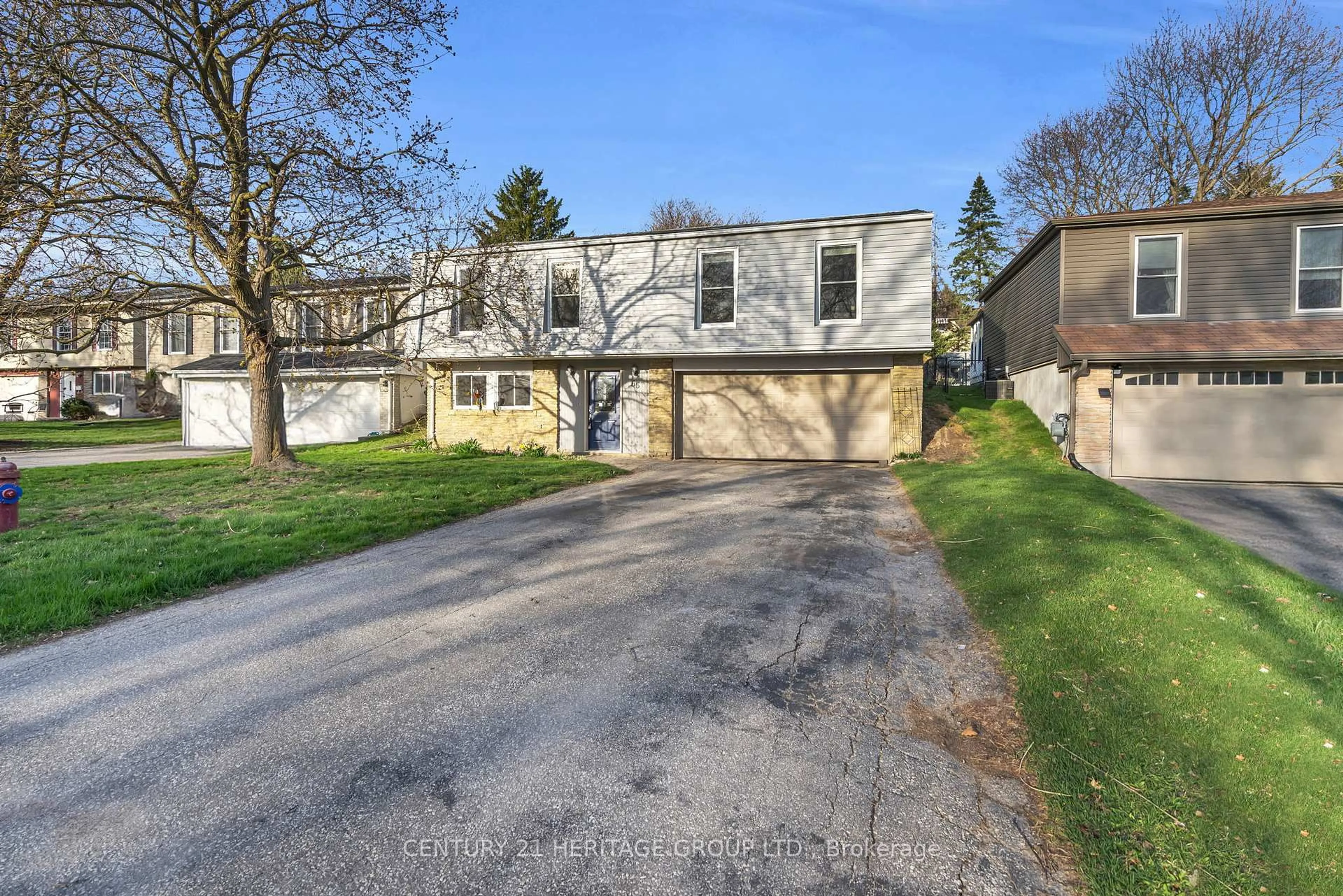Unknown for 65 Highland Ave, Newmarket Ontario L3Y 3H9