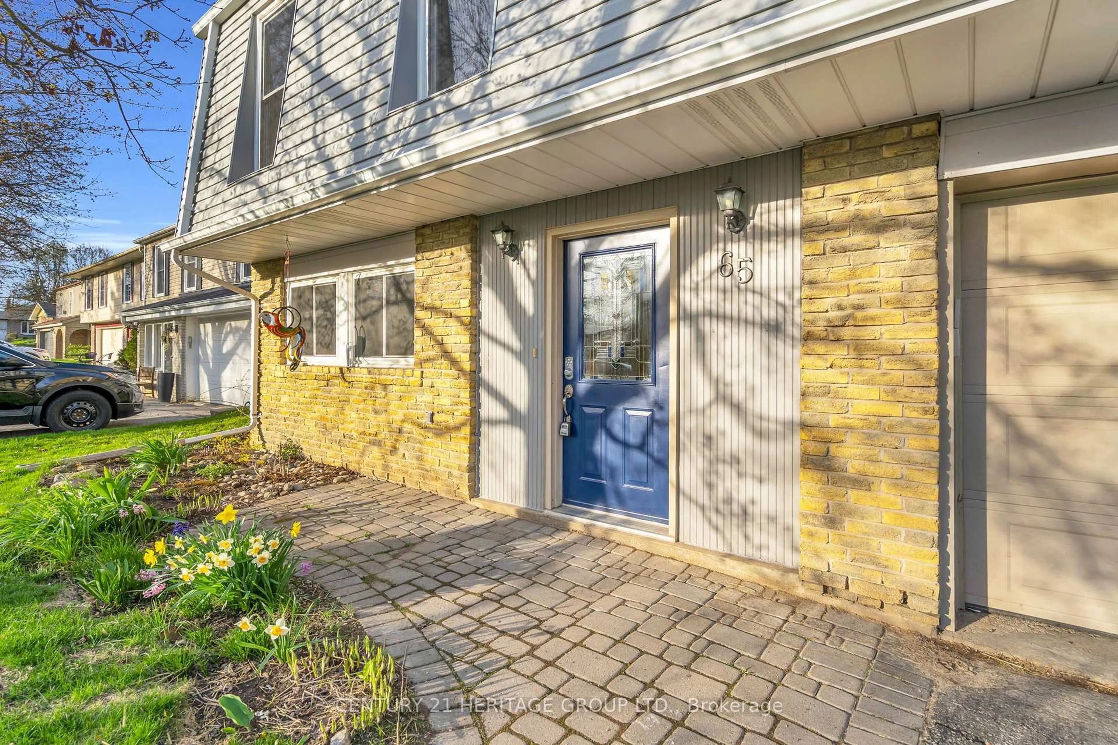 Unknown for 65 Highland Ave, Newmarket Ontario L3Y 3H9
