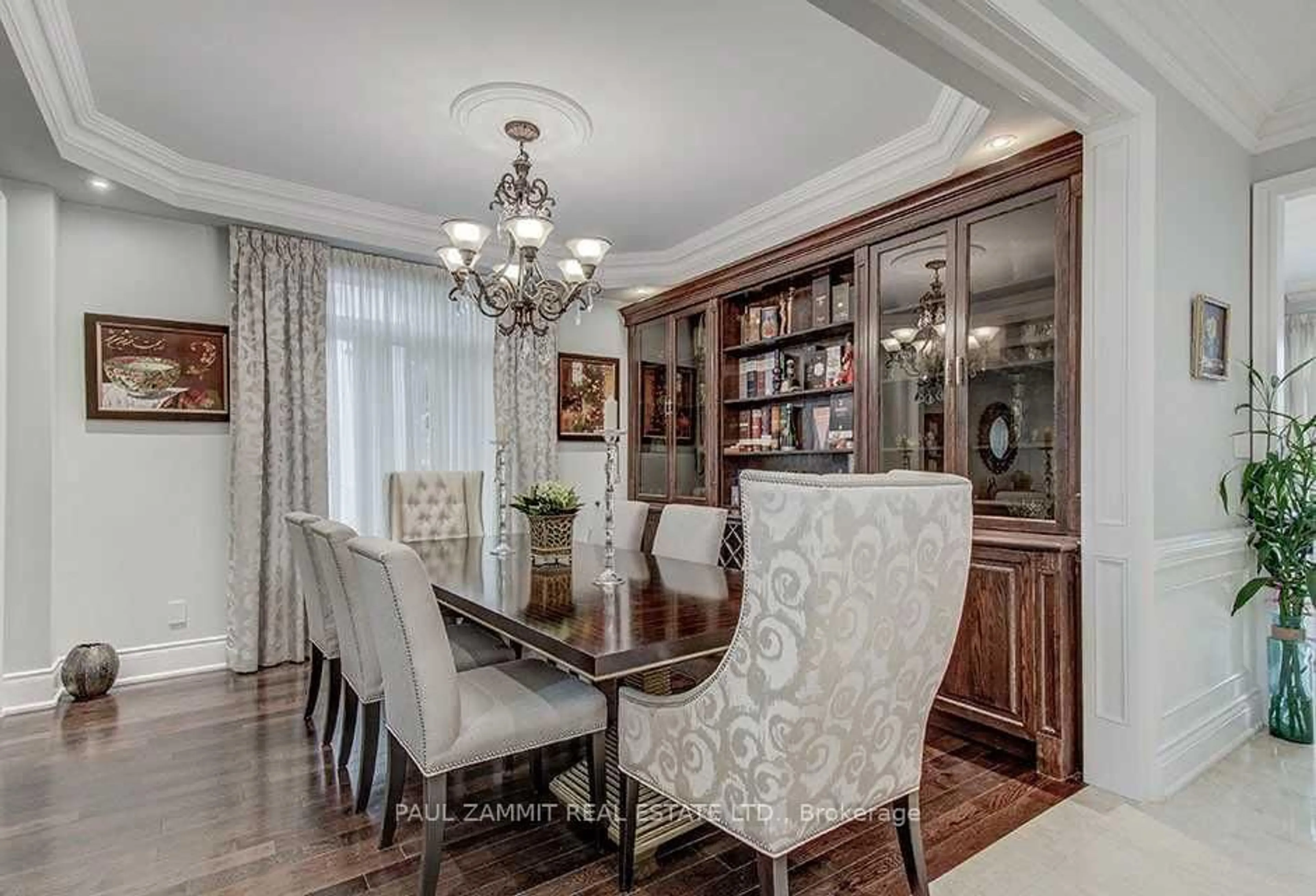 Dining room, wood/laminate floor for 90 Grandview Ave, Markham Ontario L3T 1H4