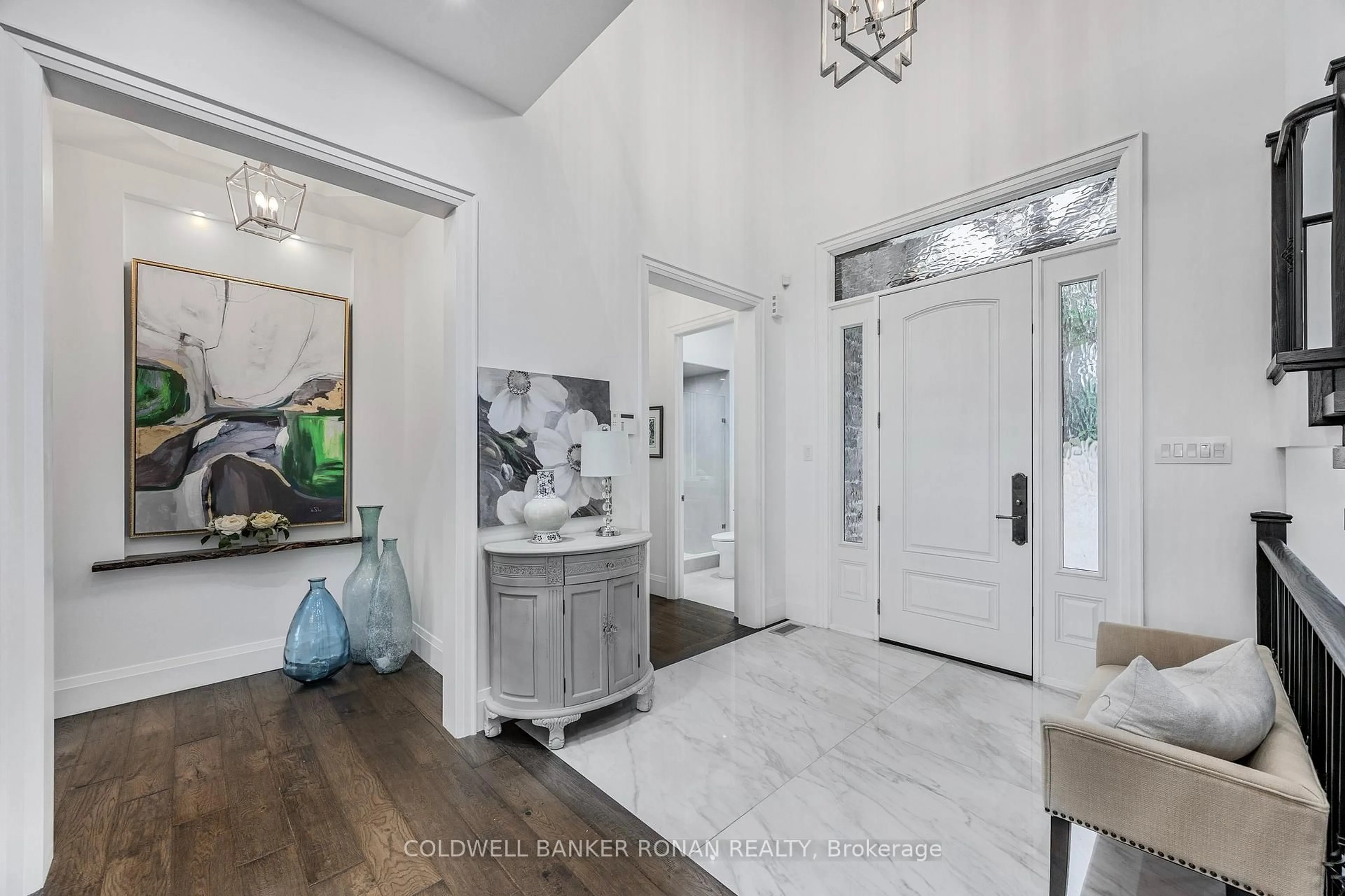 Indoor entryway for 993911 Mono Adjala Townline N/A, Adjala-Tosorontio Ontario L0N 1P0
