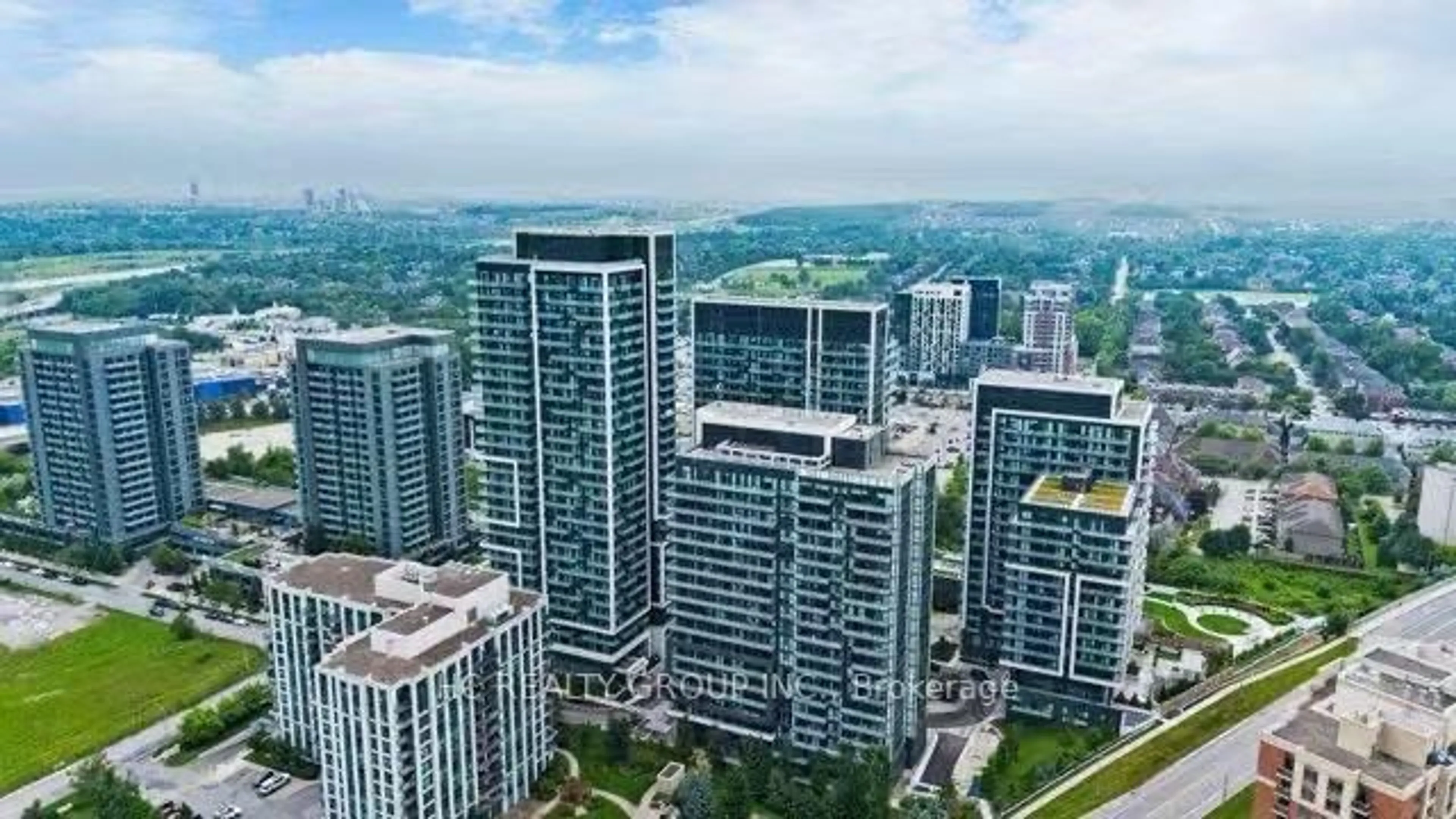 A pic from outside/outdoor area/front of a property/back of a property/a pic from drone, city buildings view from balcony for 95 Oneida Cres #2003, Richmond Hill Ontario L4B 0H5