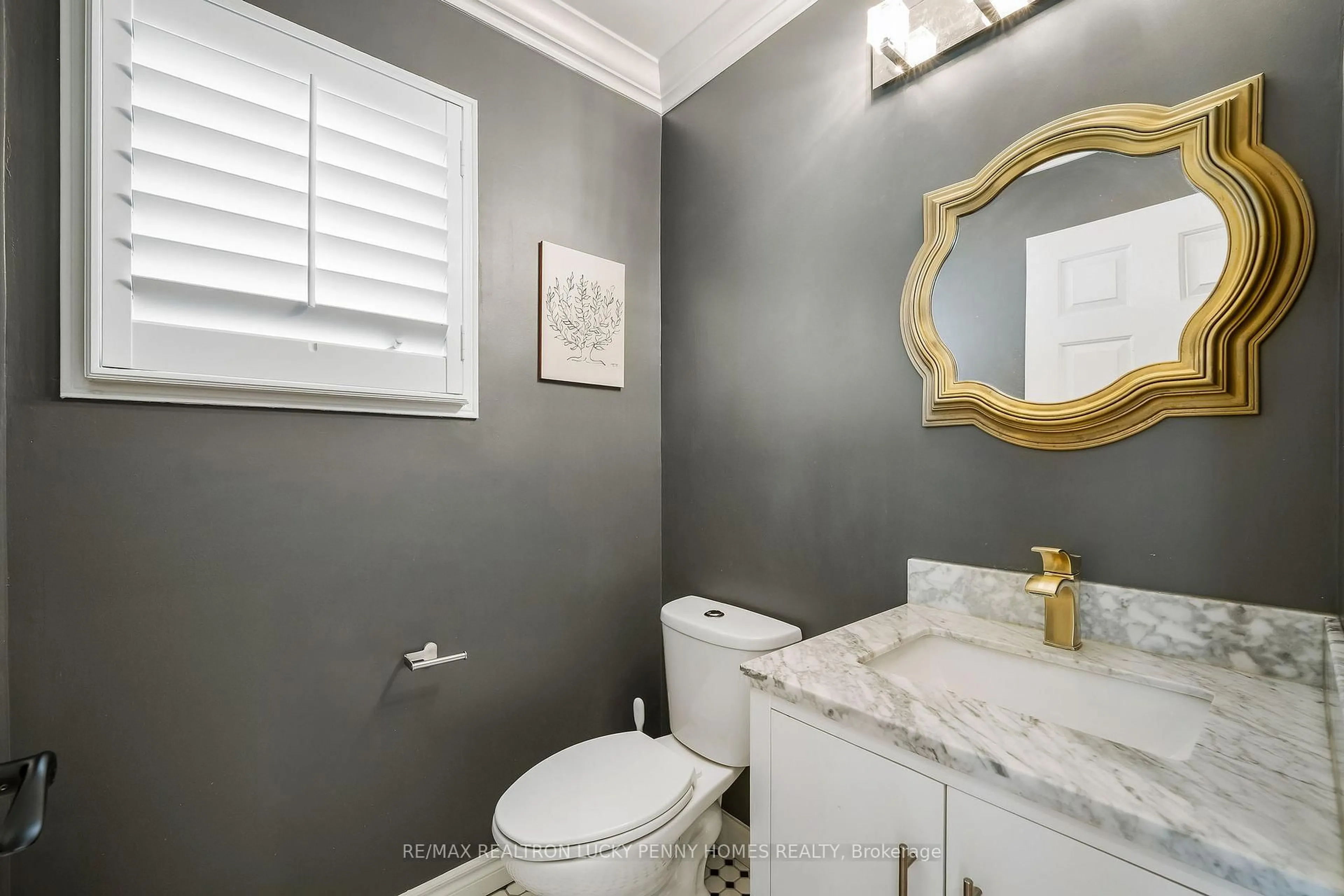 Contemporary bathroom, ceramic/tile floor for 141 Tomlinson Circ, Markham Ontario L3R 9K4